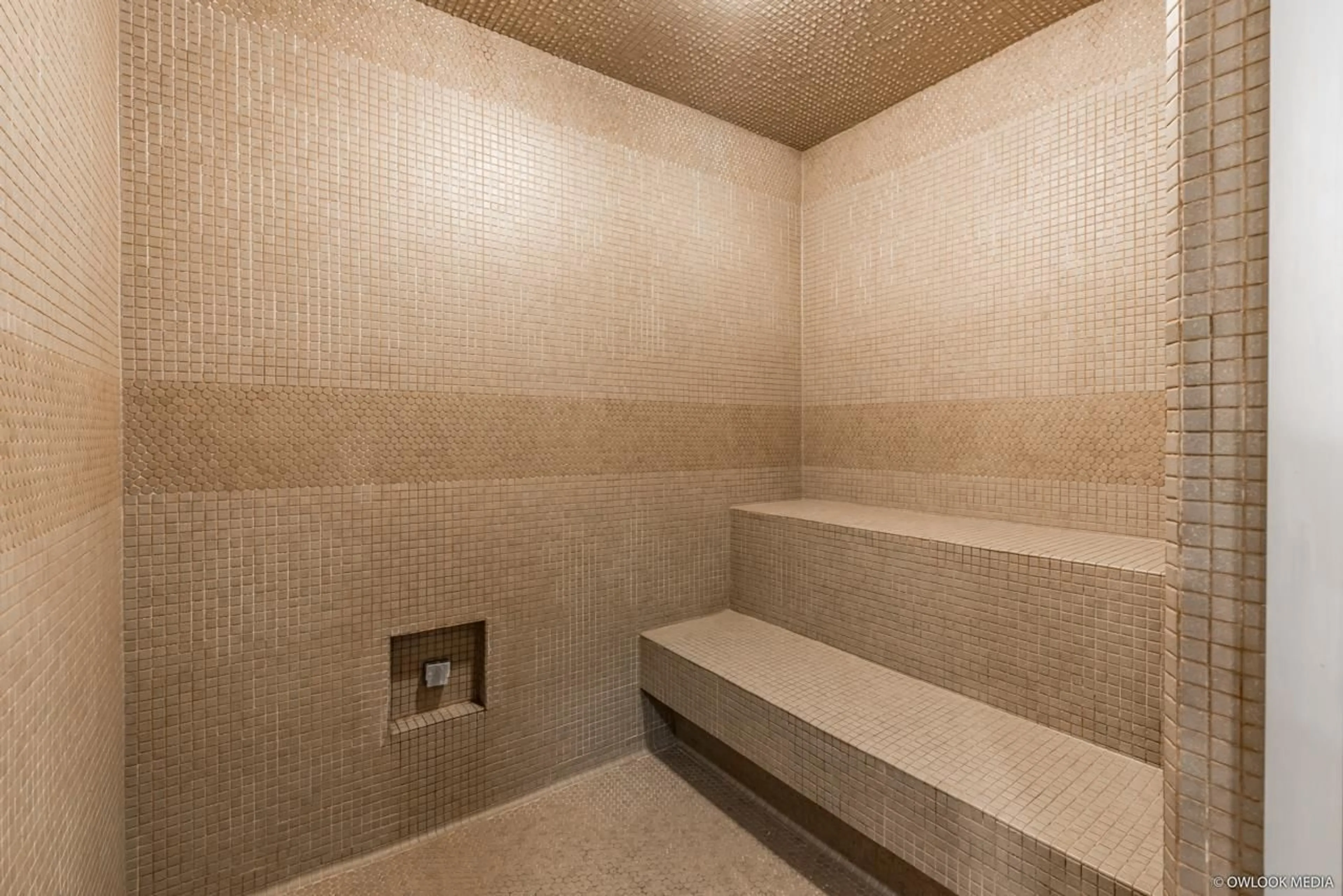 A pic of a room for 3001 - 9981 WHALLEY BOULEVARD, Surrey British Columbia V3T0G6