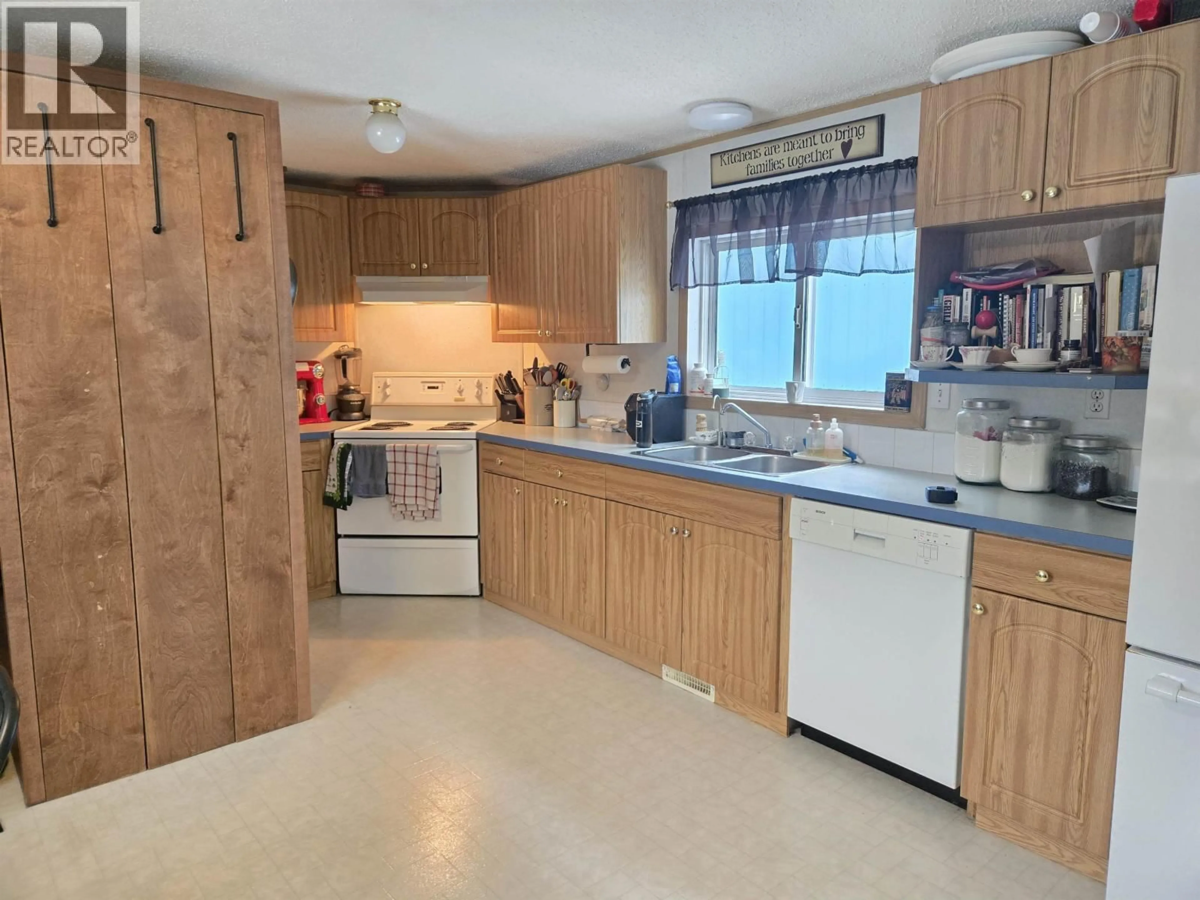 Standard kitchen, unknown for 7575 UPPER FRASER ROAD, Prince George British Columbia V2K5C9