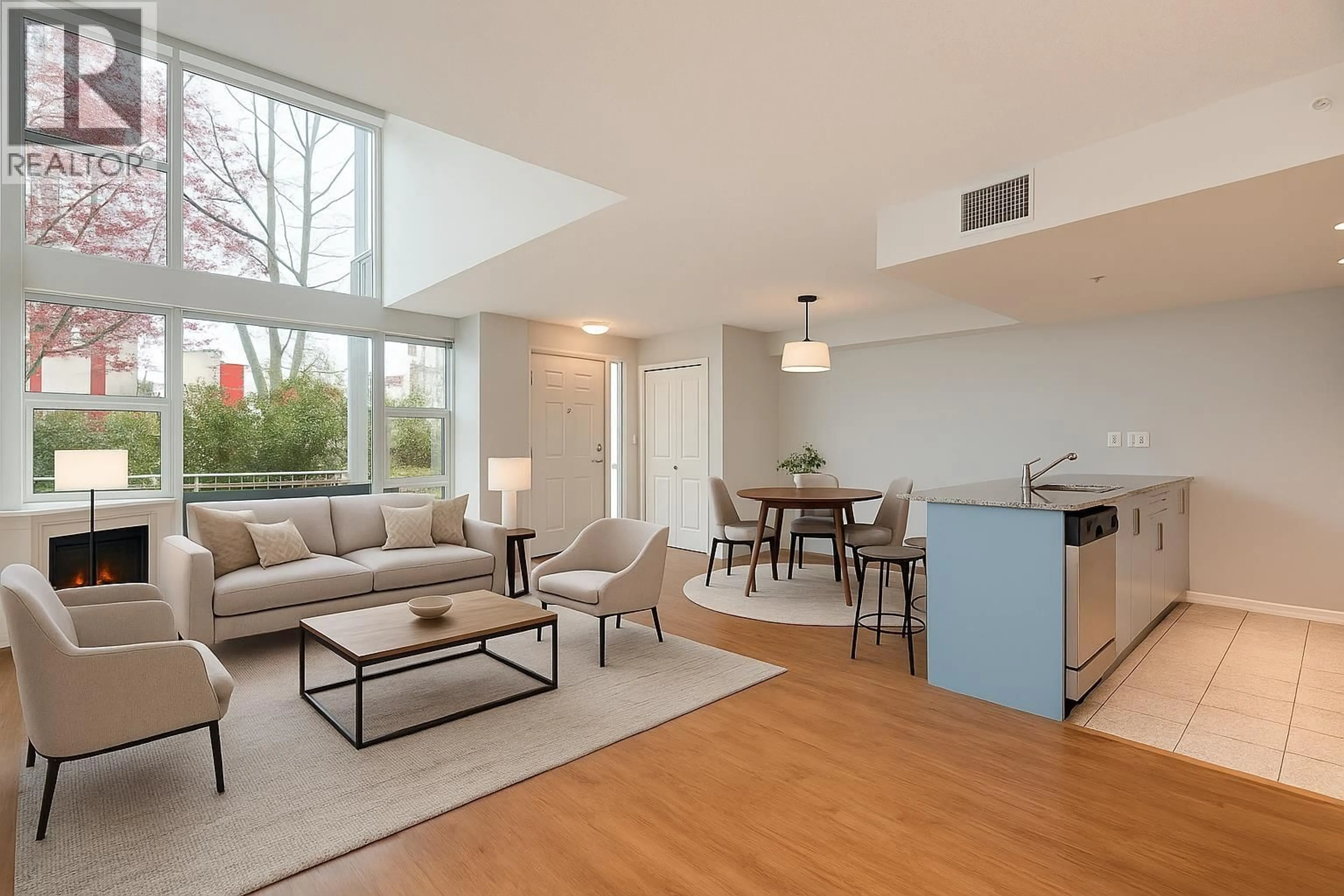 Living room with furniture, unknown for TH6 - 168 ESPLANADE AVENUE, North Vancouver British Columbia V7L4X8