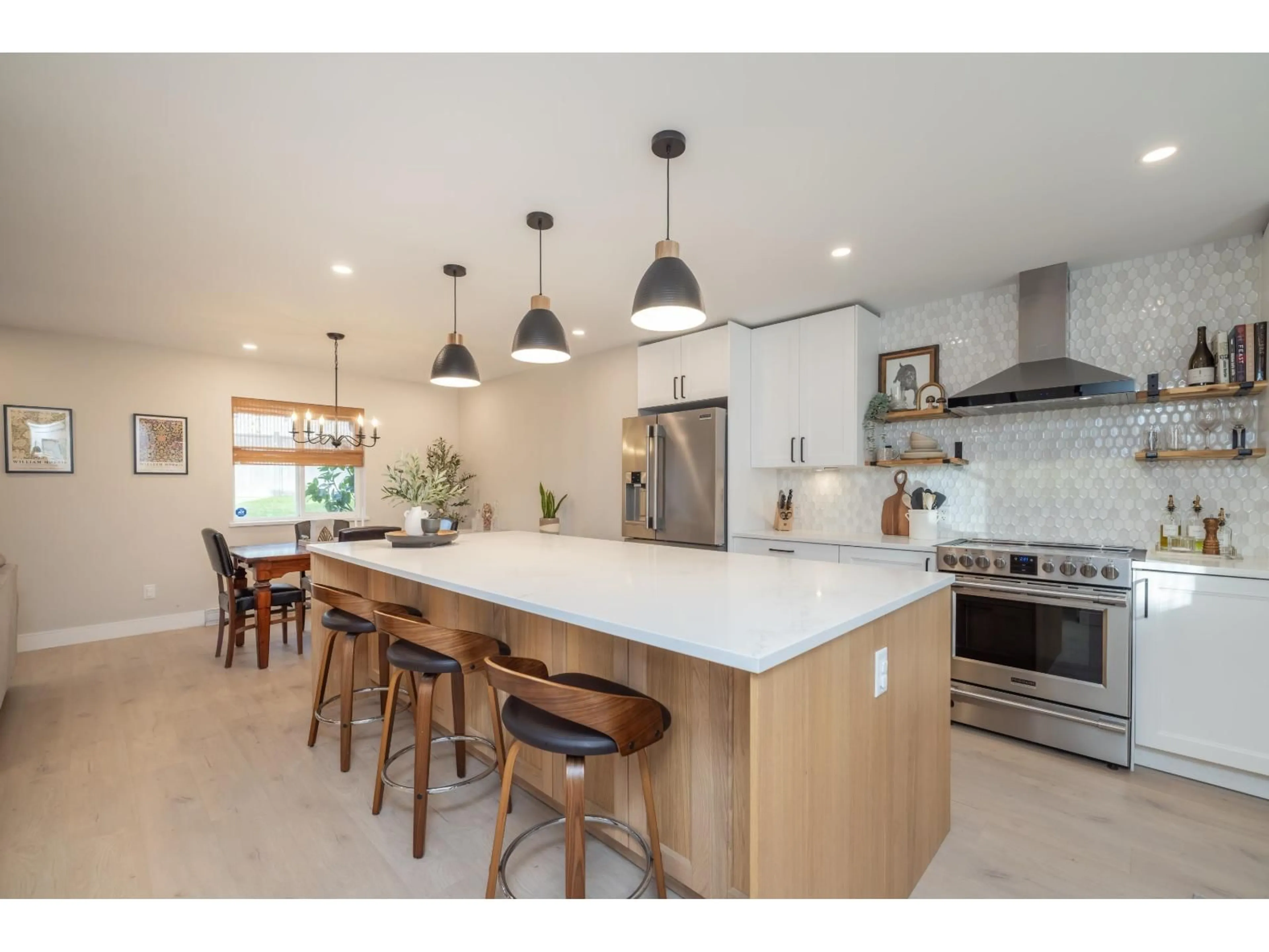 Open concept kitchen, ceramic/tile floor for 11247 GLENBROOK PLACE, Delta British Columbia V4C7N5