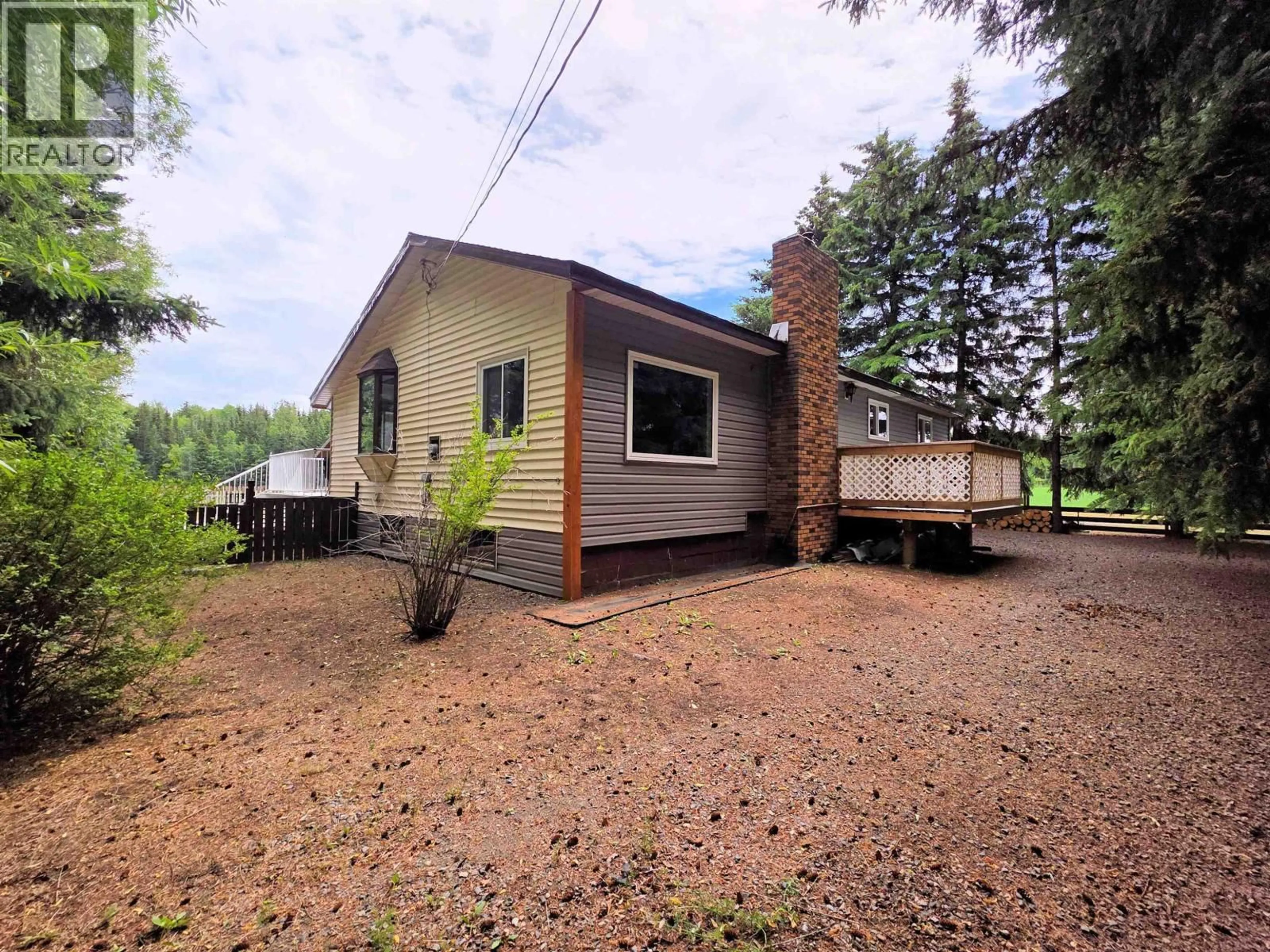 A pic from outside/outdoor area/front of a property/back of a property/a pic from drone, building for 2512 DOMINION AVENUE, Houston British Columbia V0J1Z0