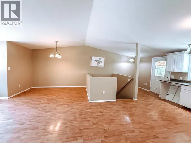 4719 CARIBOO DRIVE, 108 Mile Ranch 5