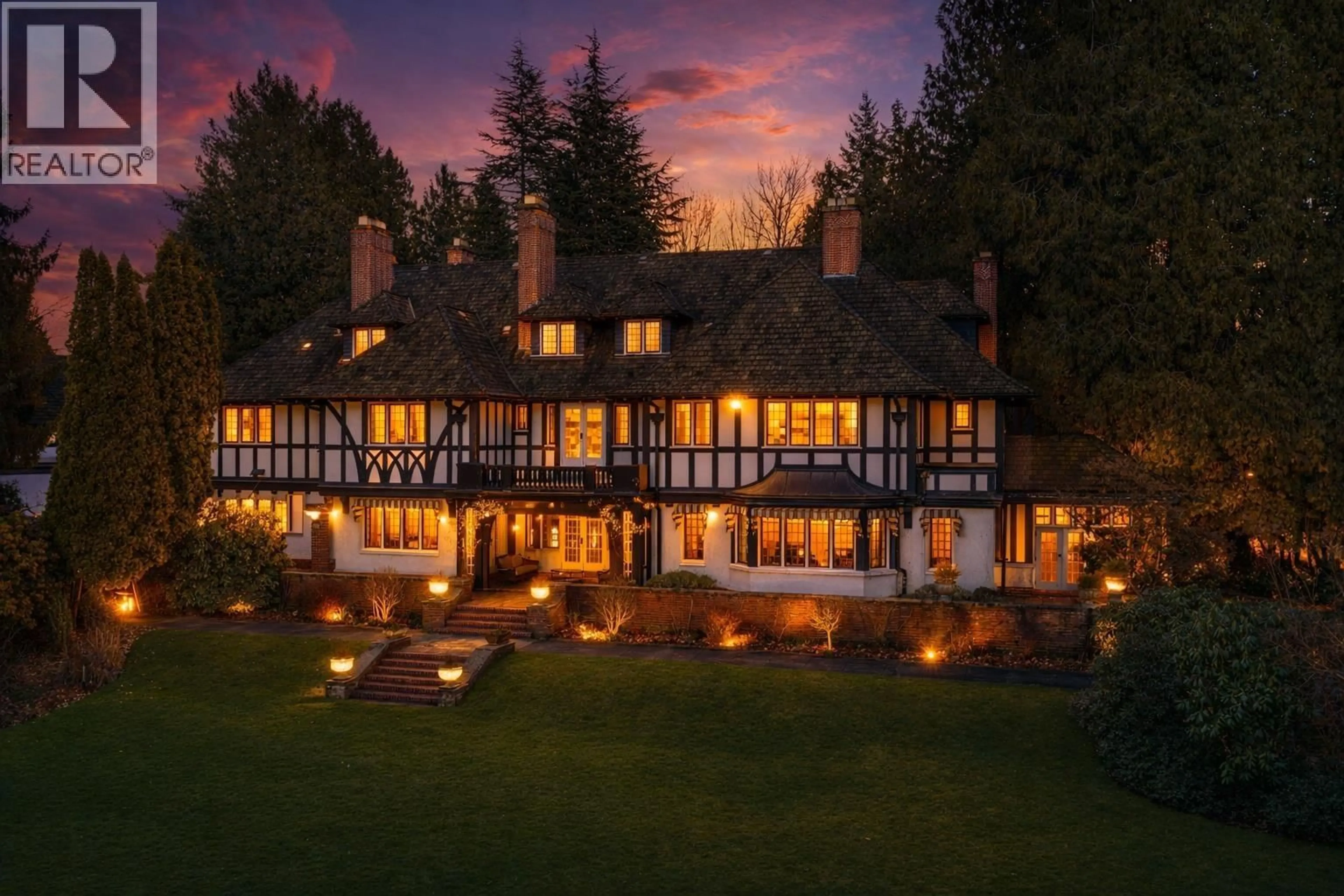 Unknown for 2206 MARINE DRIVE, Vancouver British Columbia V6P6C2