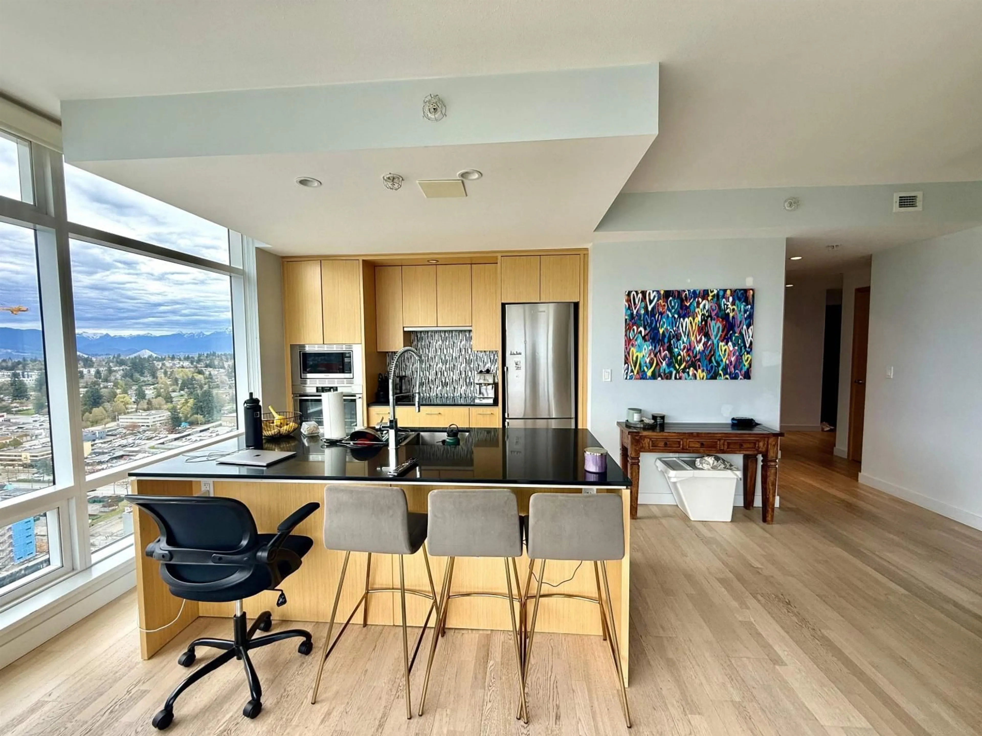 Open concept kitchen, unknown for 2710 - 13495 CENTRAL AVENUE, Surrey British Columbia V3T0K2