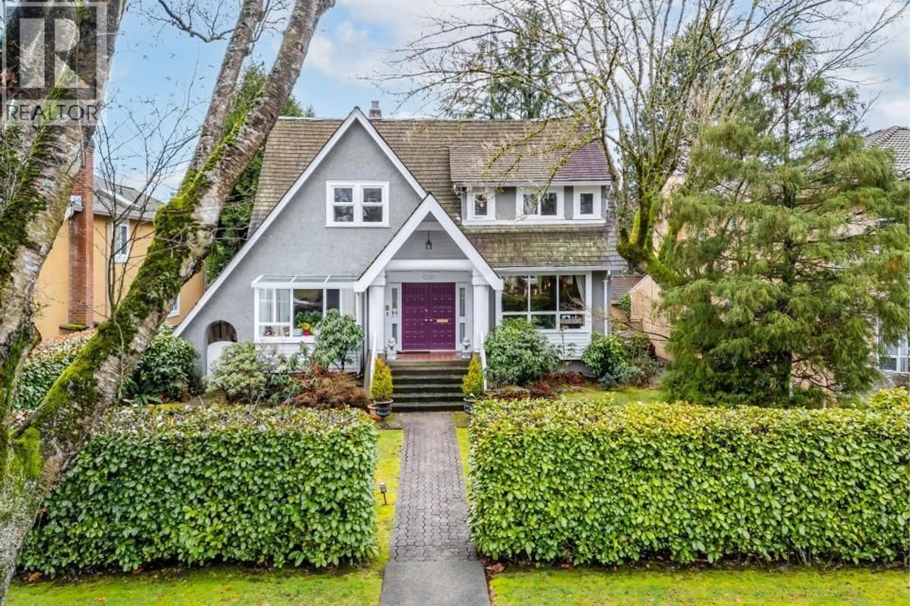 Home with vinyl exterior material, street for 1450 40TH AVENUE, Vancouver British Columbia V6M1V6