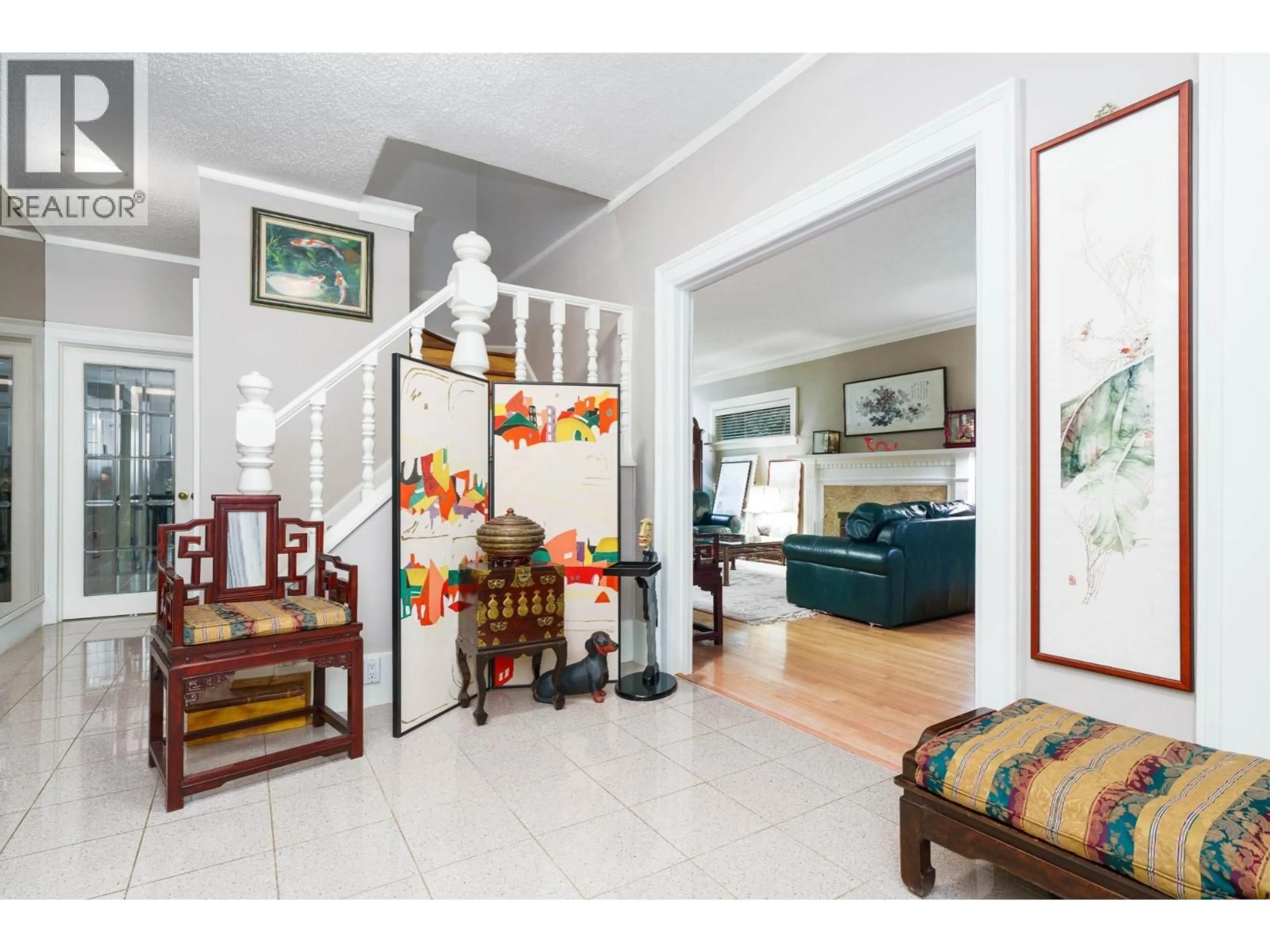 Indoor foyer for 1450 40TH AVENUE, Vancouver British Columbia V6M1V6