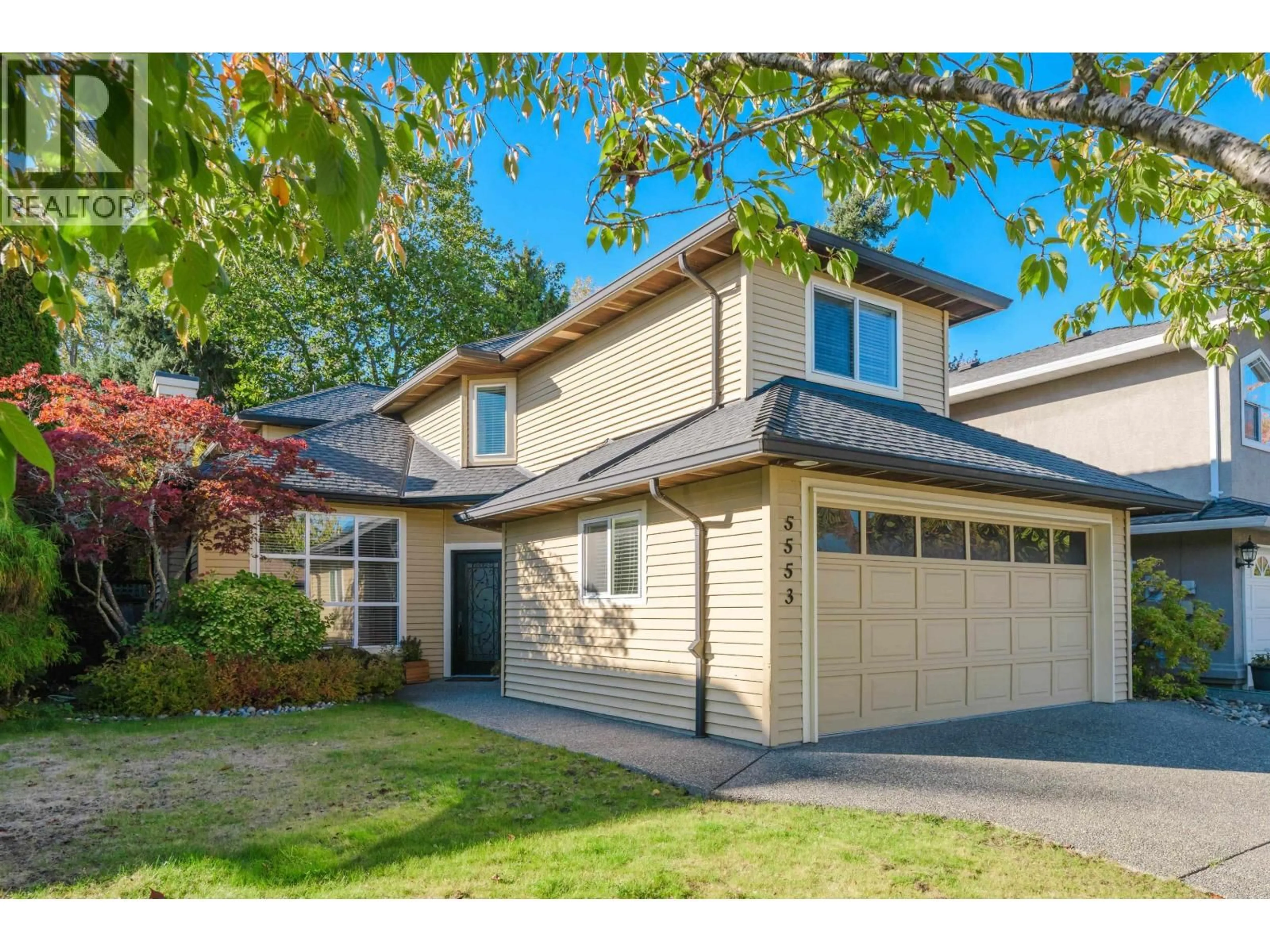 Home with vinyl exterior material, street for 5553 FRIGATE ROAD, Delta British Columbia V4K4Z5