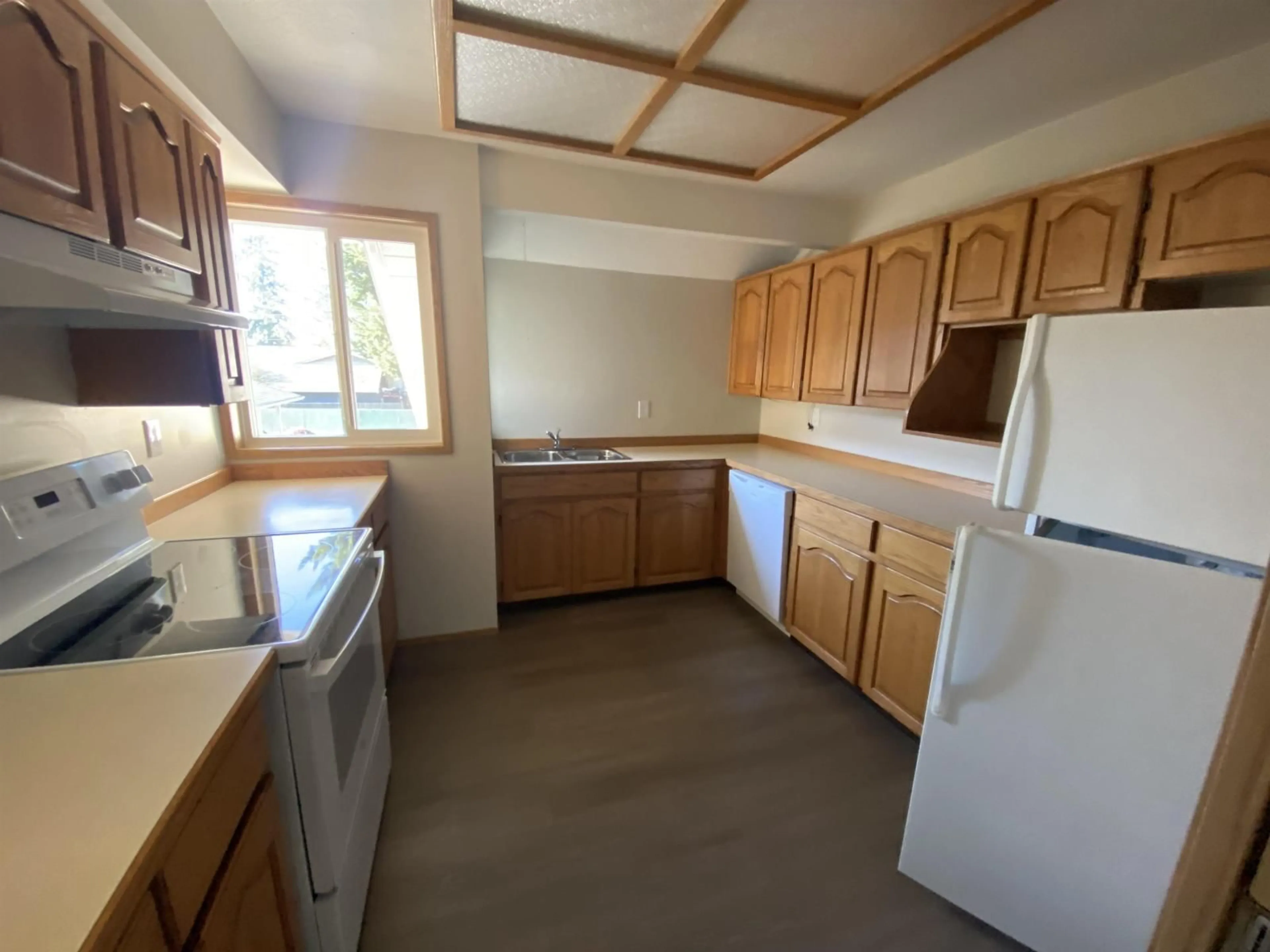 Standard kitchen, unknown for 6 - 32286 7TH AVENUE, Mission British Columbia V2V6K3