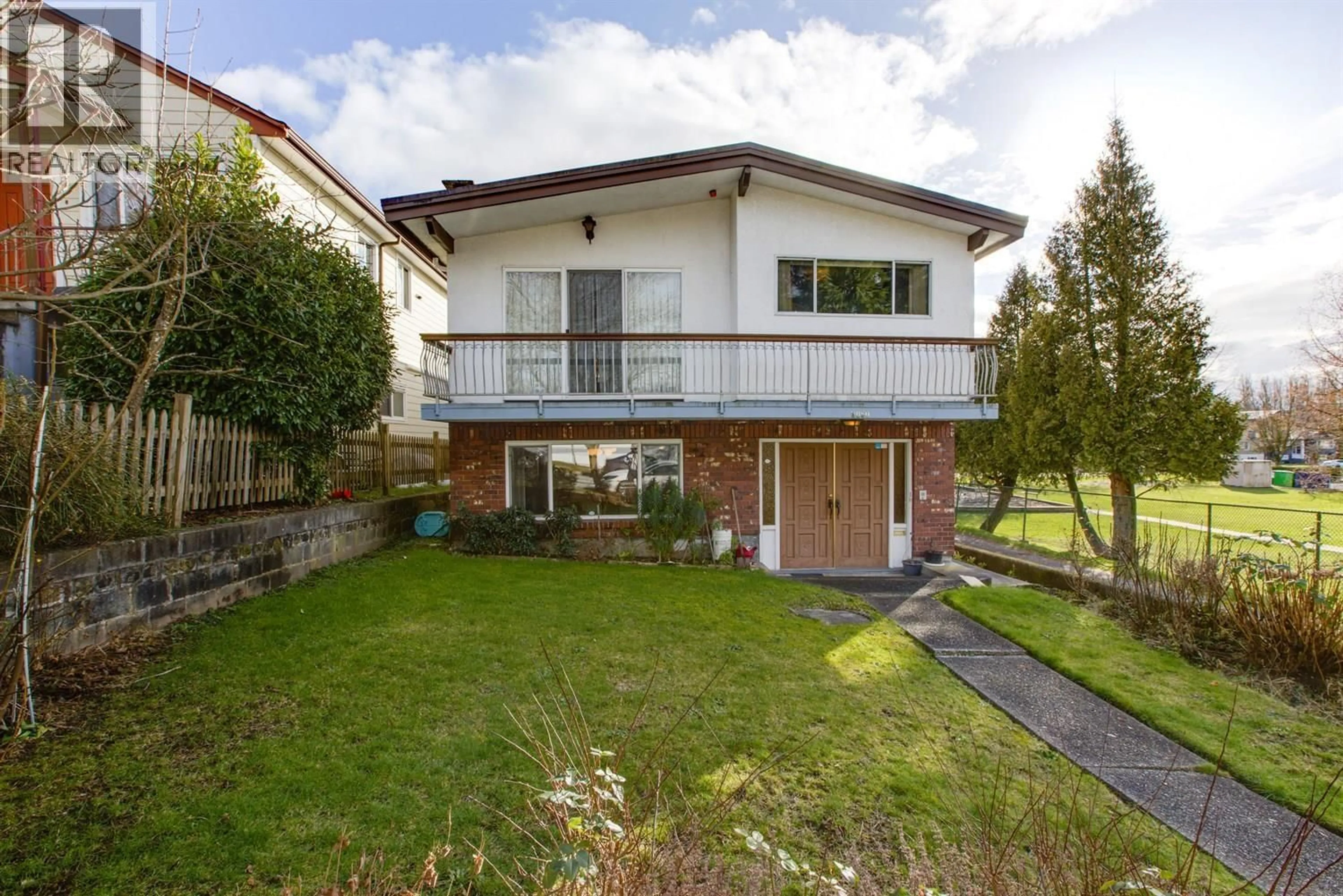 Unknown for 3080 TURNER STREET, Vancouver British Columbia V5K2G9