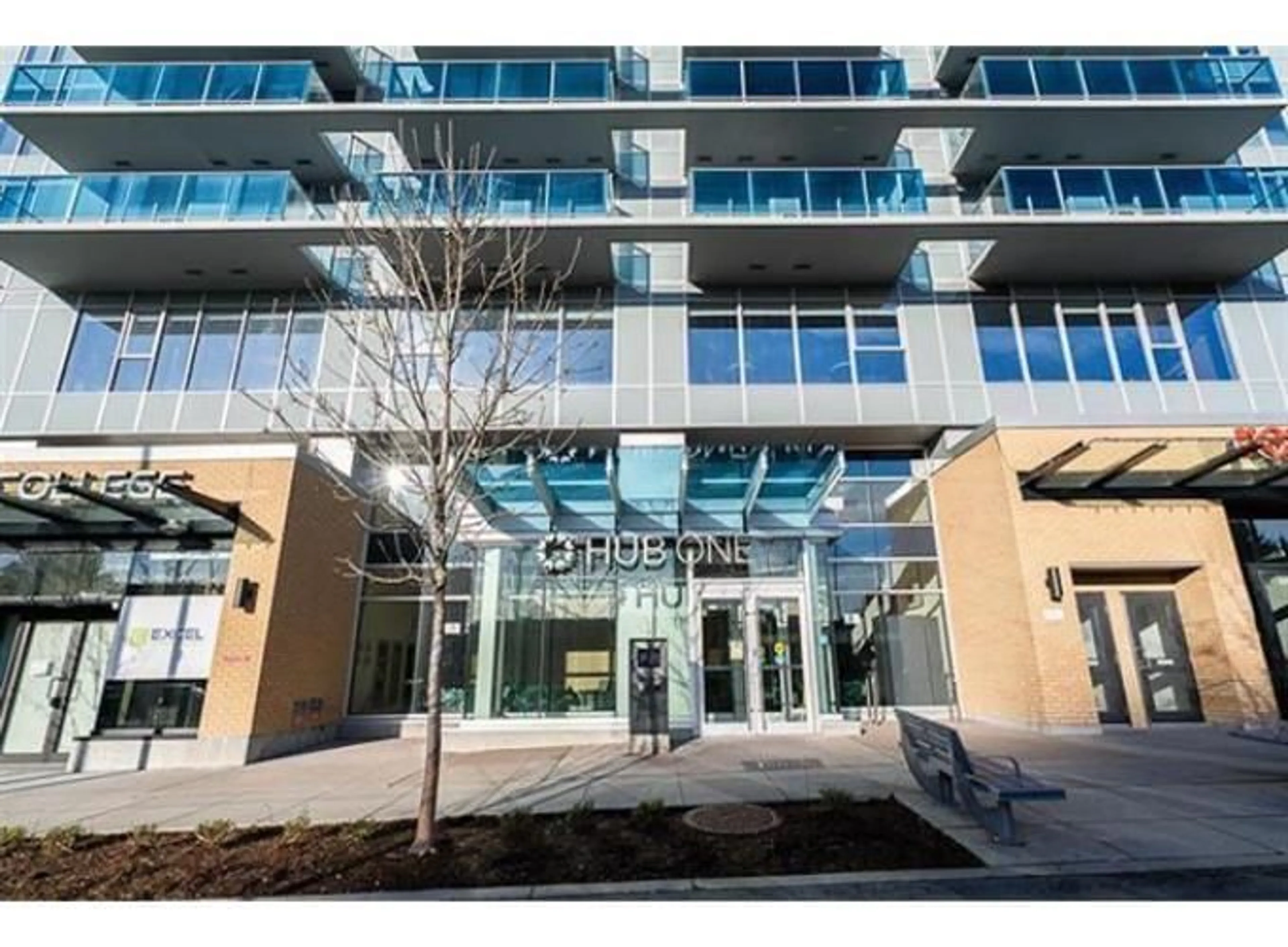 Indoor foyer for 2704 - 13615 FRASER HIGHWAY, Surrey British Columbia V3T0P7