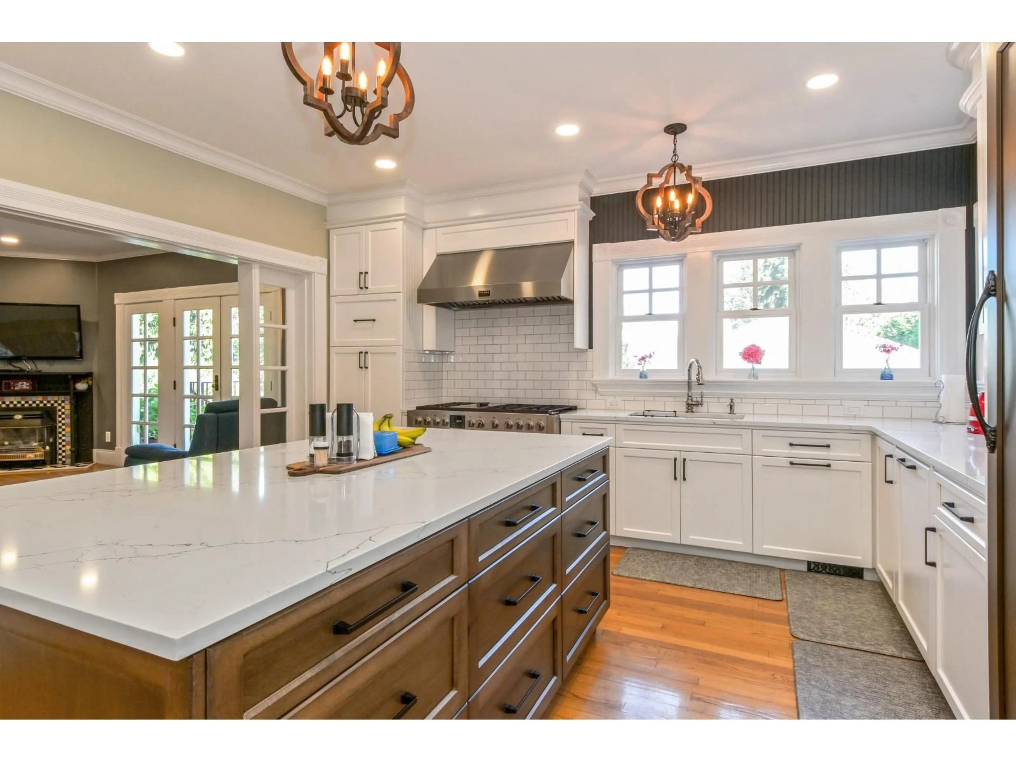 Open concept kitchen, unknown for 1526 232 STREET, Langley British Columbia V2Z2W9