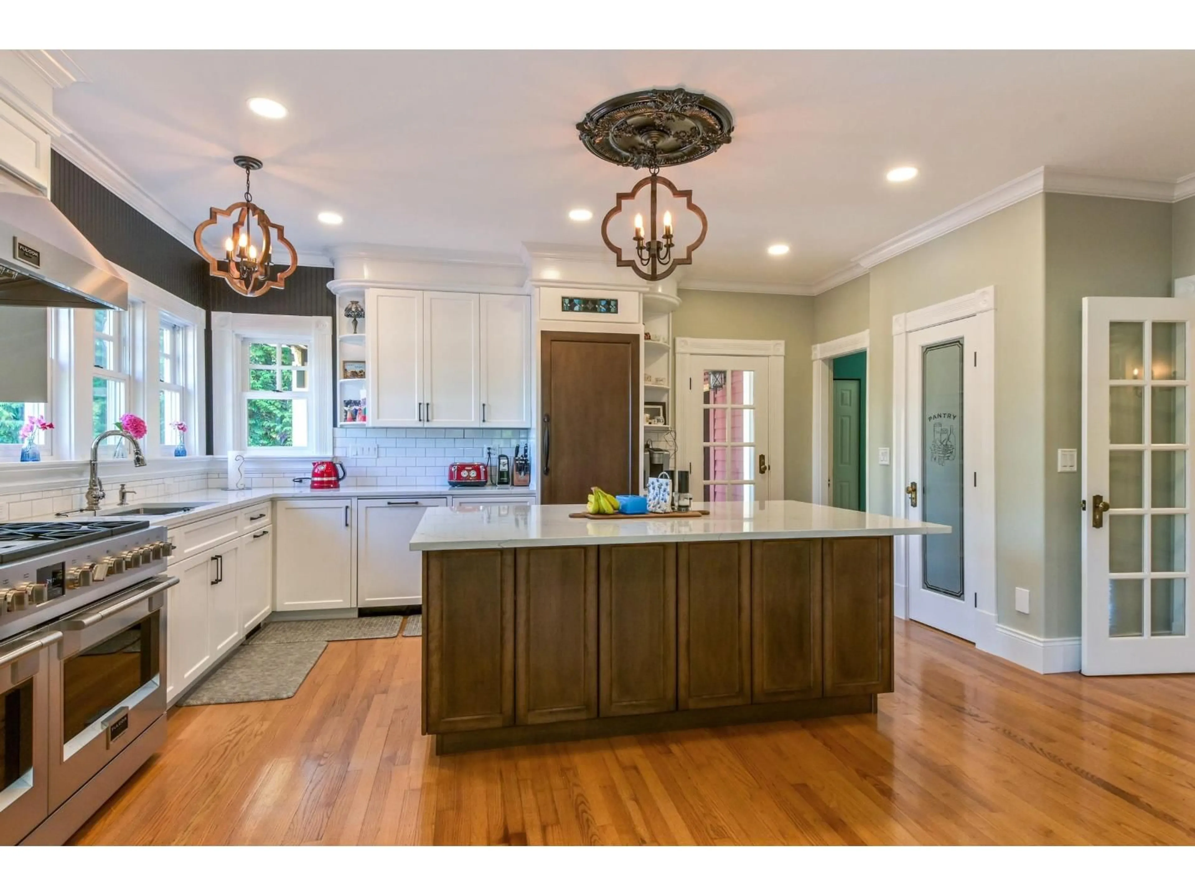 Open concept kitchen, unknown for 1526 232 STREET, Langley British Columbia V2Z2W9