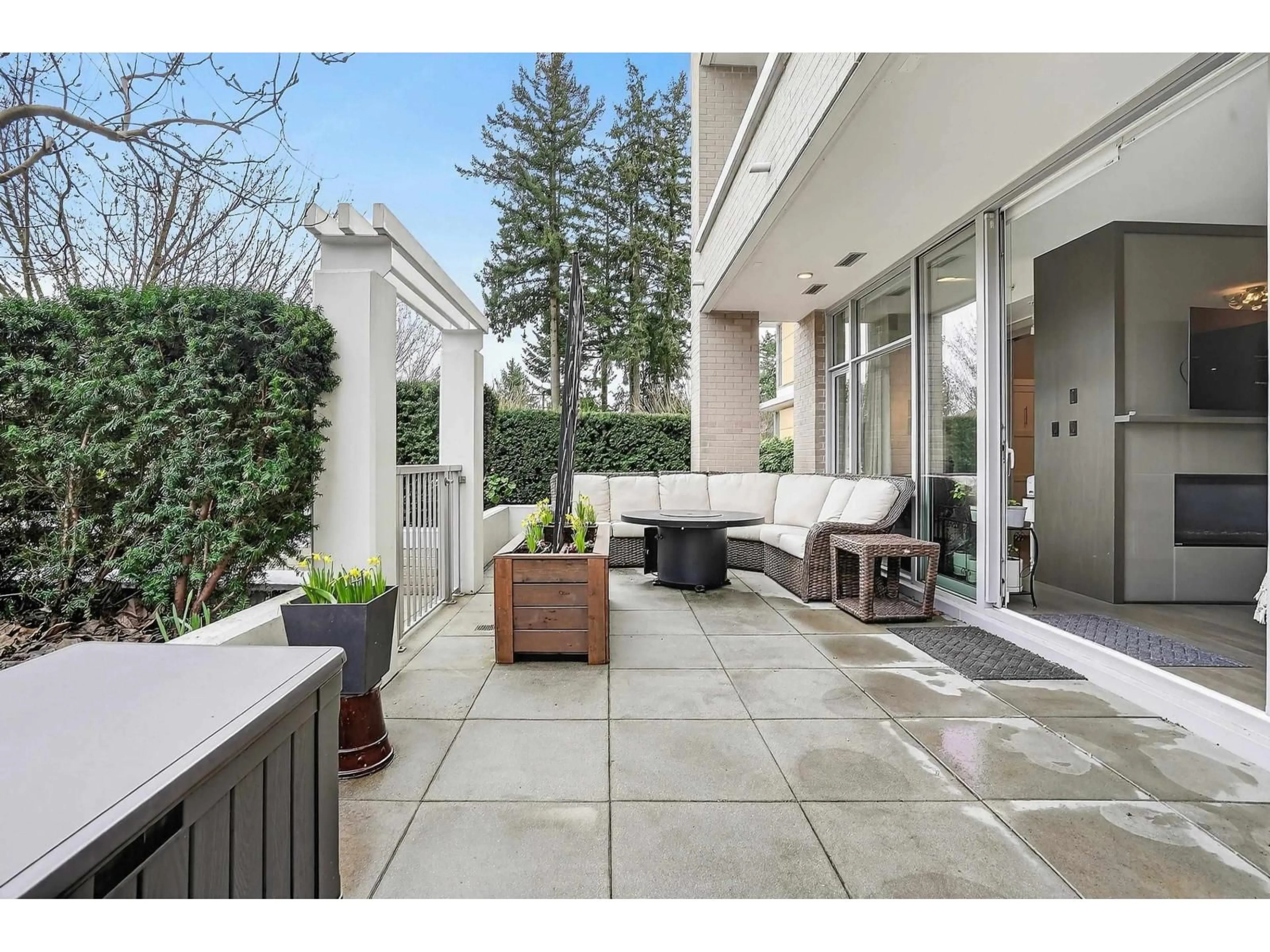 Patio, street for 103 - 1501 VIDAL STREET, White Rock British Columbia V4B0B5