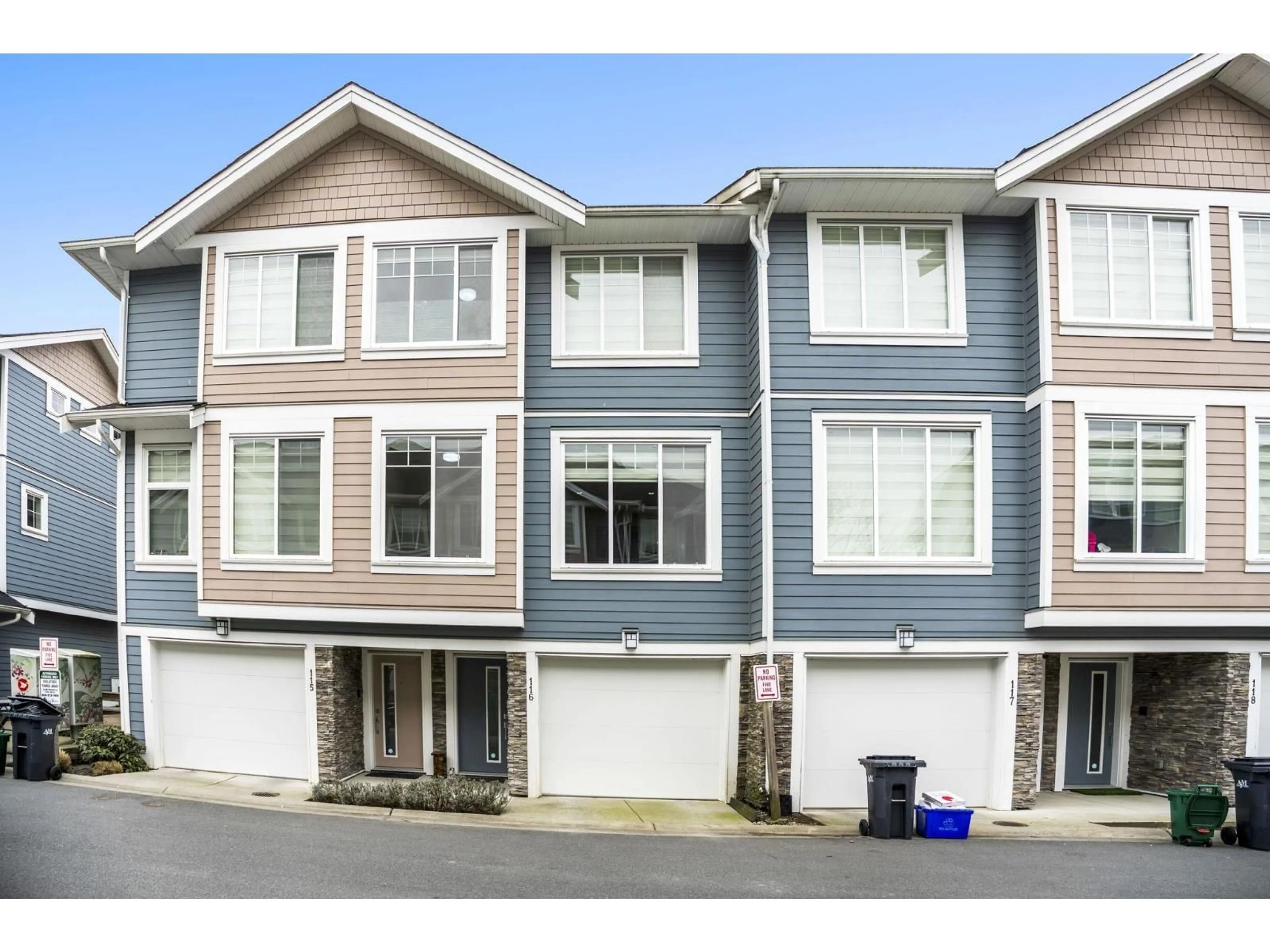 Home with vinyl exterior material, street for 116 - 7080 188 STREET, Surrey British Columbia V3S8E5