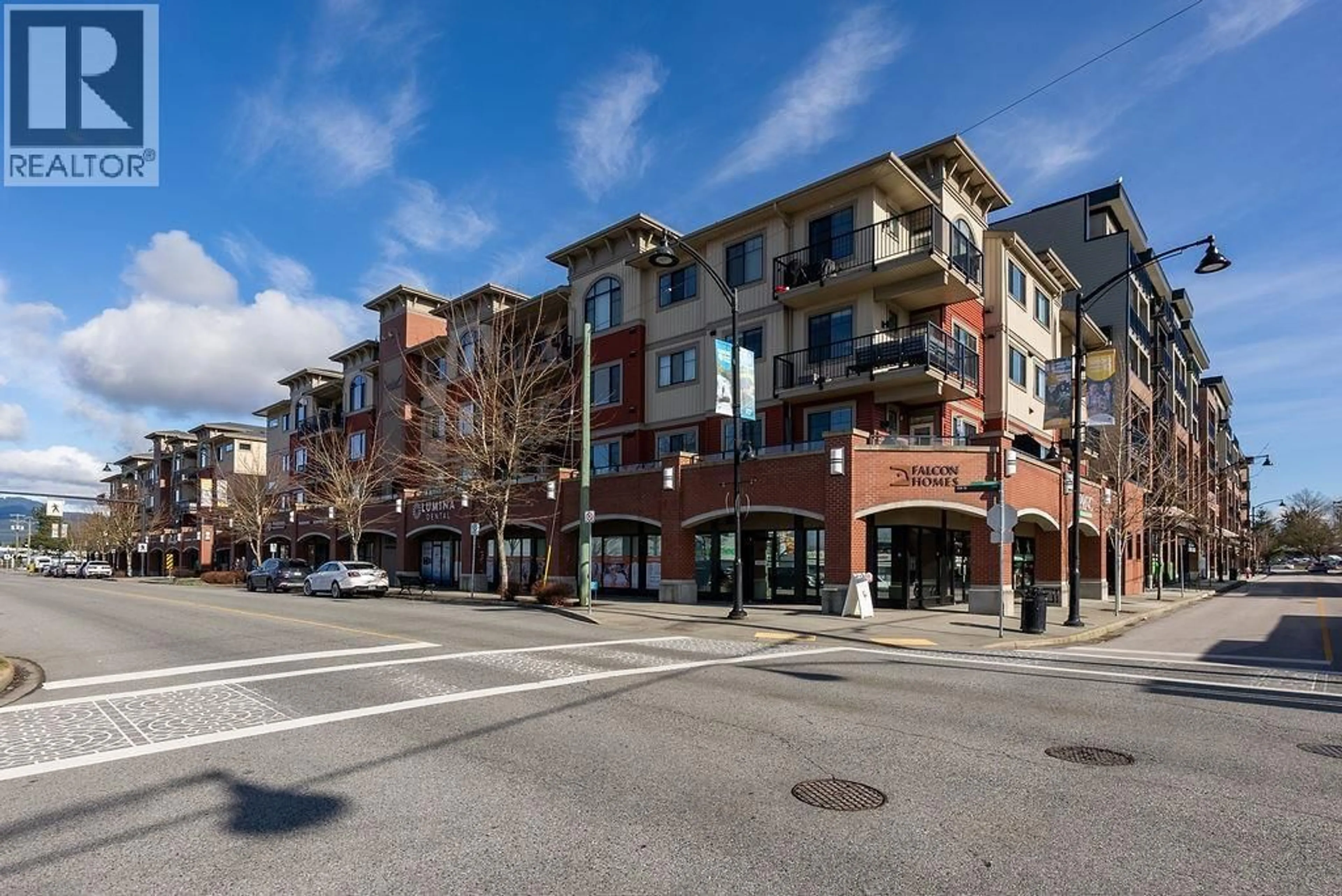 Patio, street for 305 - 11862 226 STREET, Maple Ridge British Columbia V2X9C8