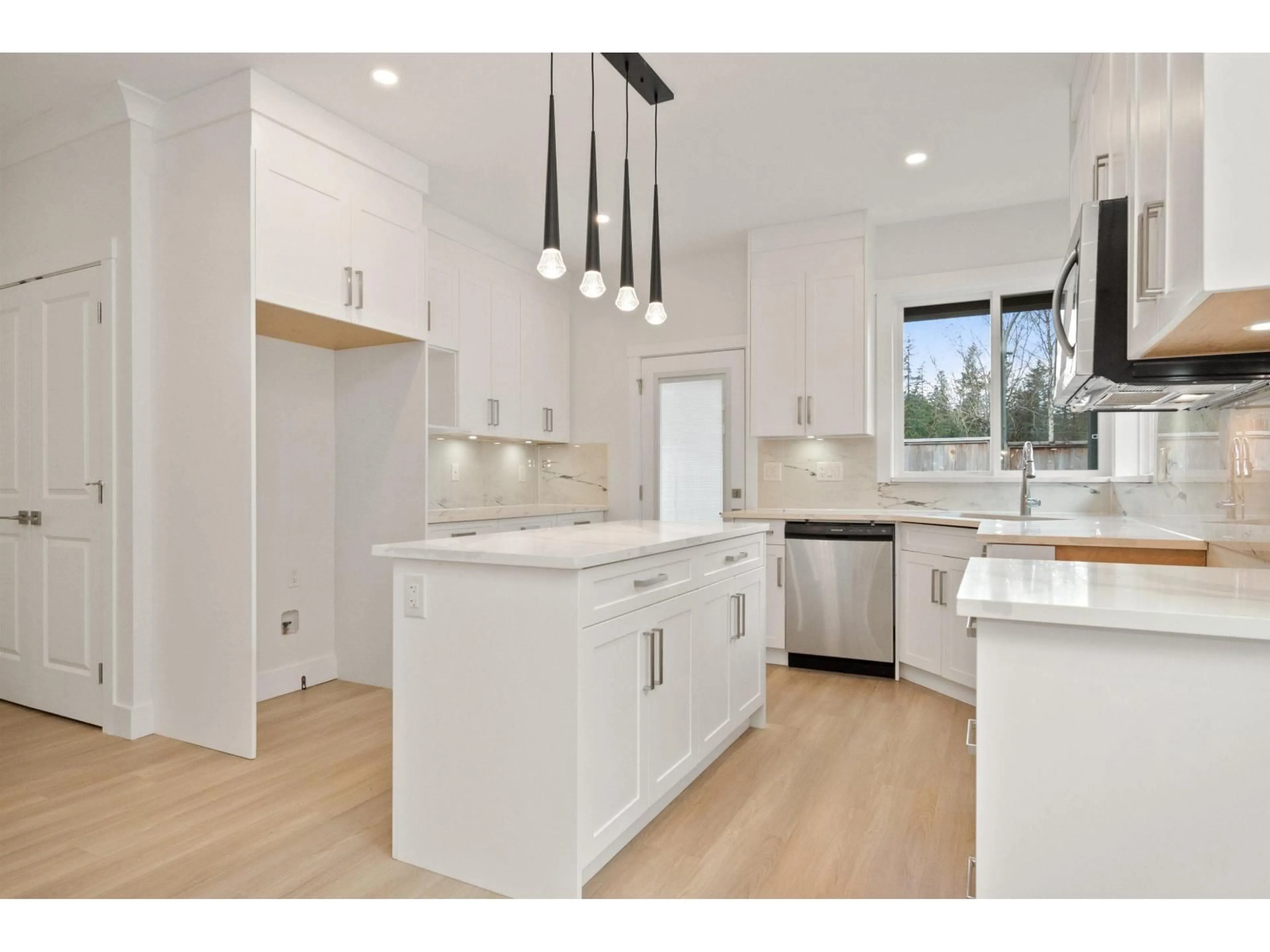 Open concept kitchen, unknown for 48 - 20118 BEACON ROAD, Hope British Columbia V0X1L2