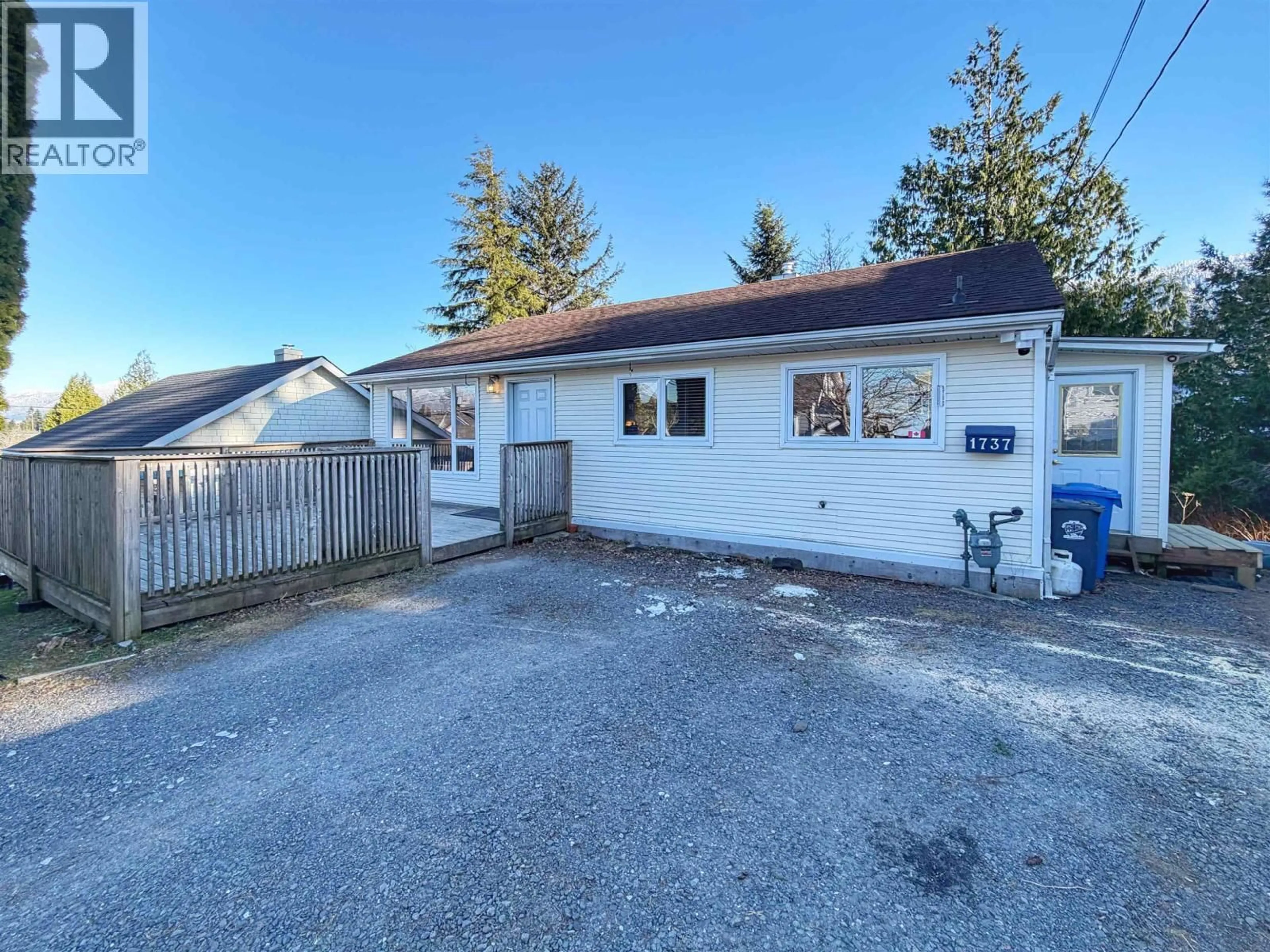 A pic from outside/outdoor area/front of a property/back of a property/a pic from drone, street for 1737 ATLIN AVENUE, Prince Rupert British Columbia V8J1E7