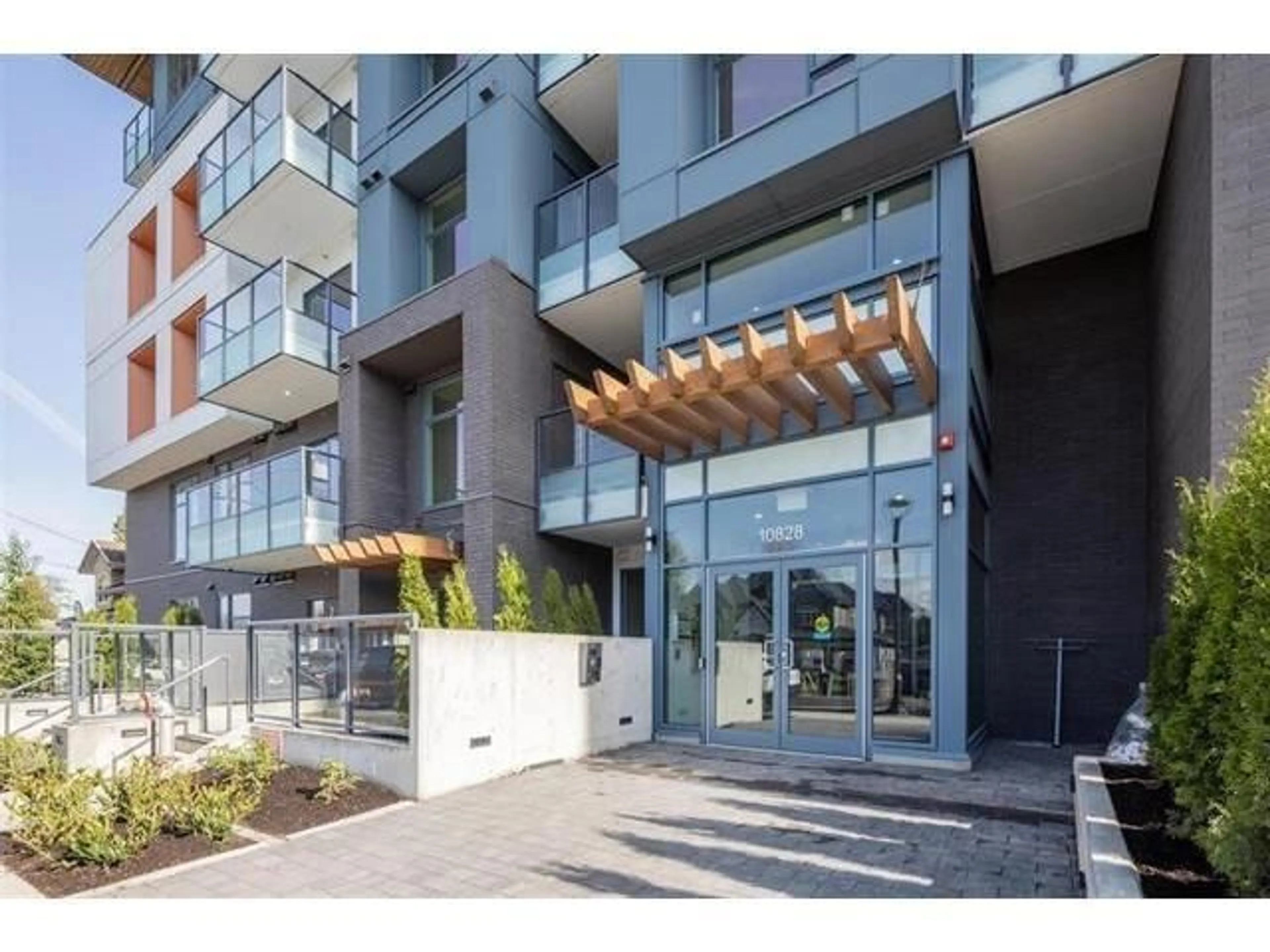 Indoor foyer for E215 - 10829 140 STREET, Surrey British Columbia V3R0H4