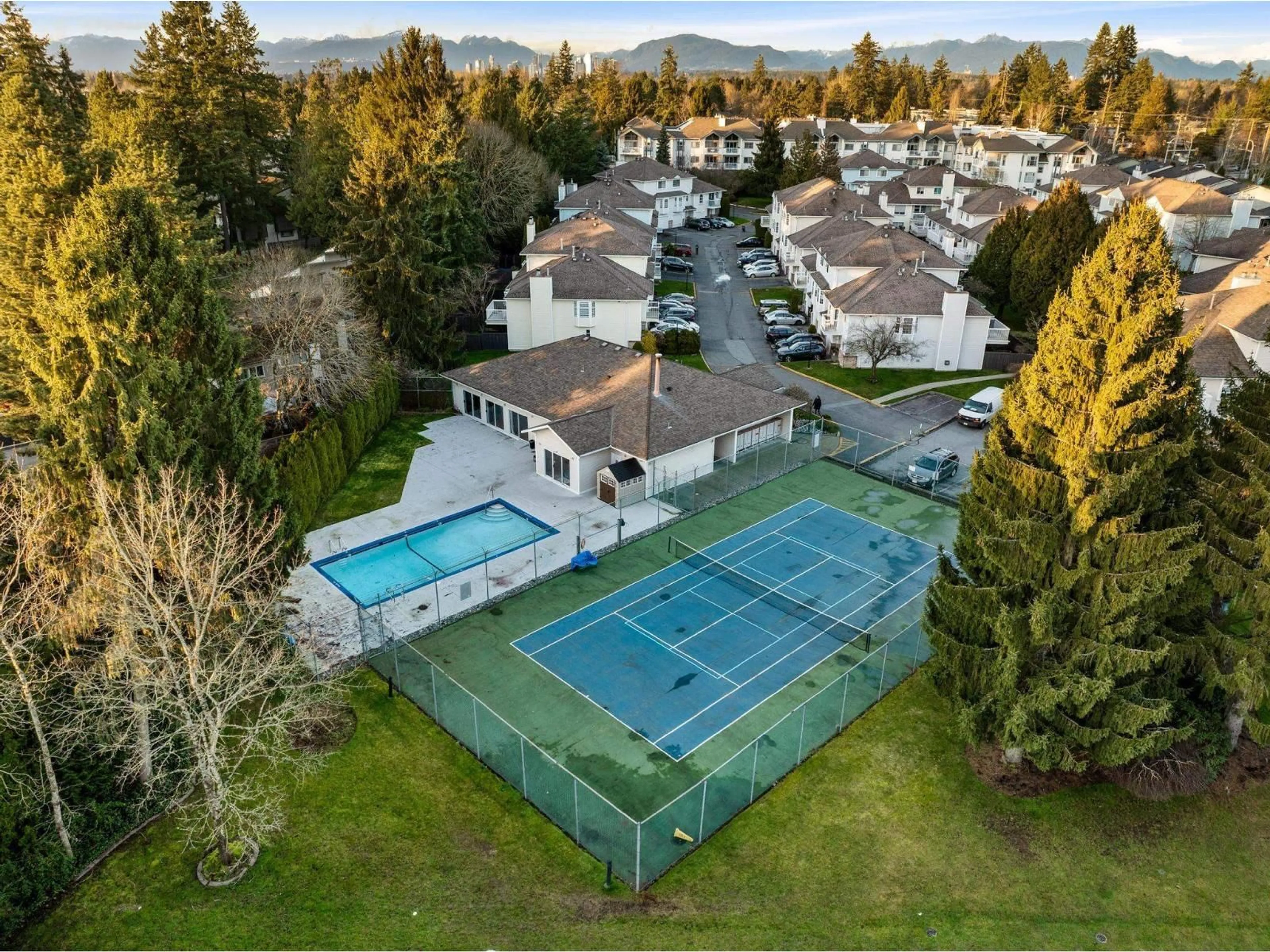 A pic from outside/outdoor area/front of a property/back of a property/a pic from drone, mountain view for 319 - 13918 72 AVENUE, Surrey British Columbia V3W0T4