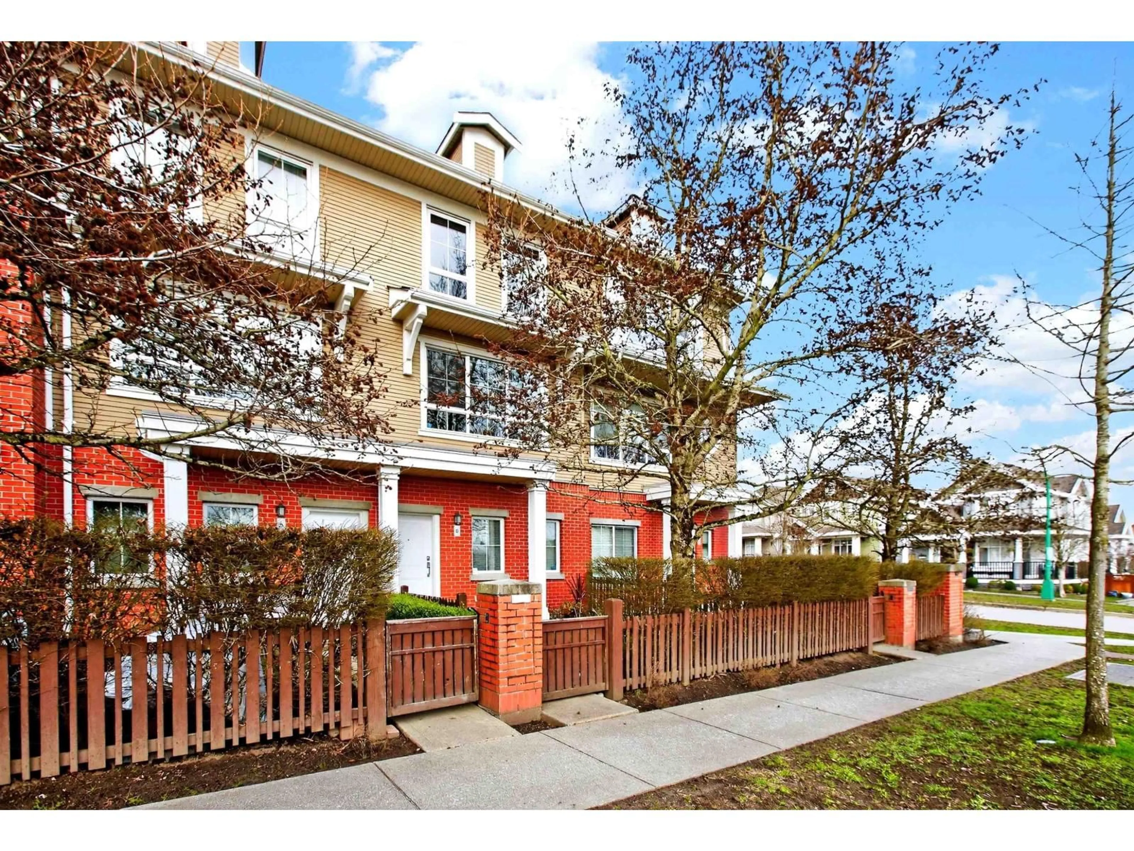 A pic from outside/outdoor area/front of a property/back of a property/a pic from drone, street for 6 - 19505 68A AVENUE, Surrey British Columbia V4N6K3