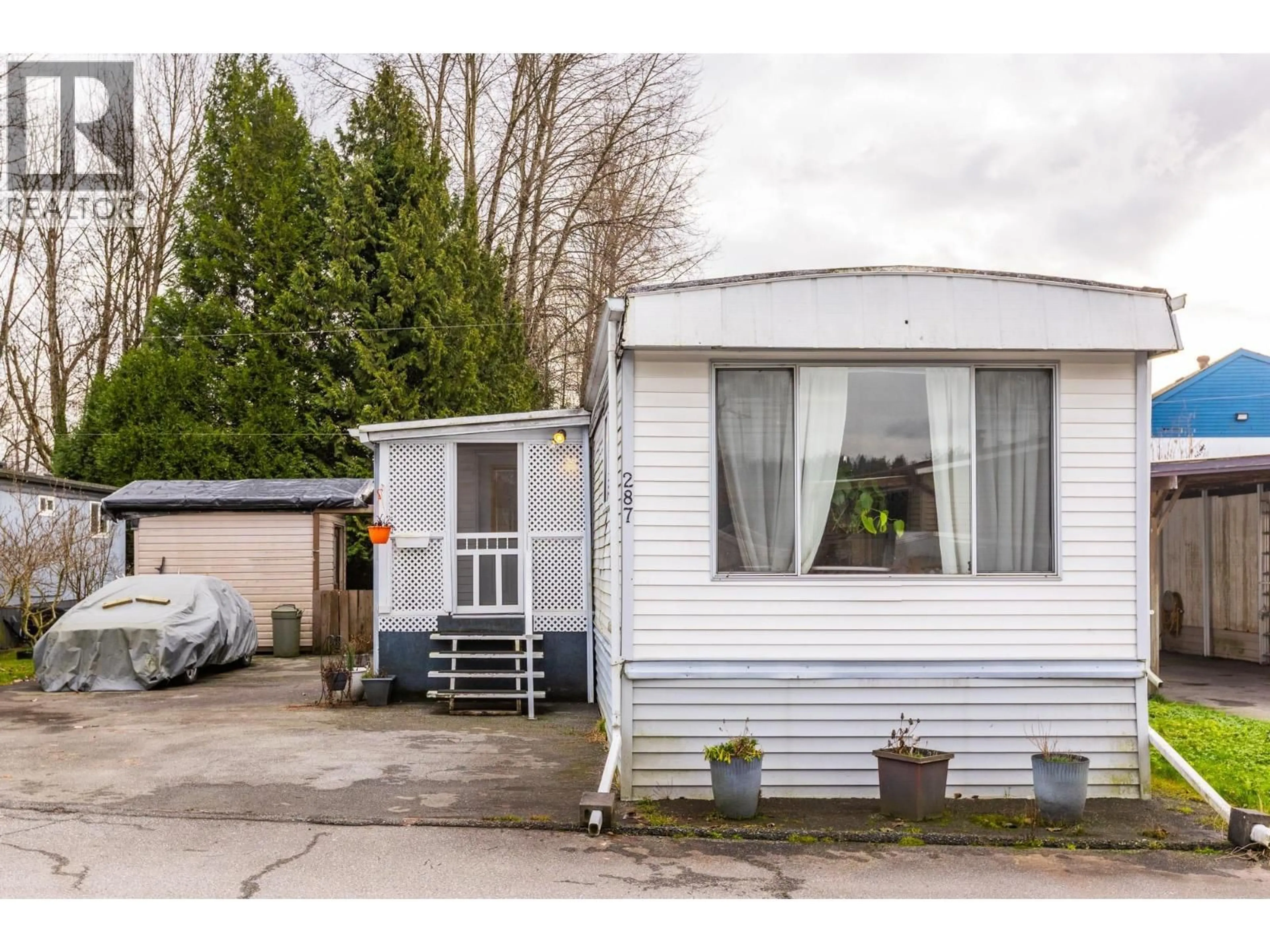 Home with vinyl exterior material, street for 287 - 201 CAYER STREET, Coquitlam British Columbia V3K5A9