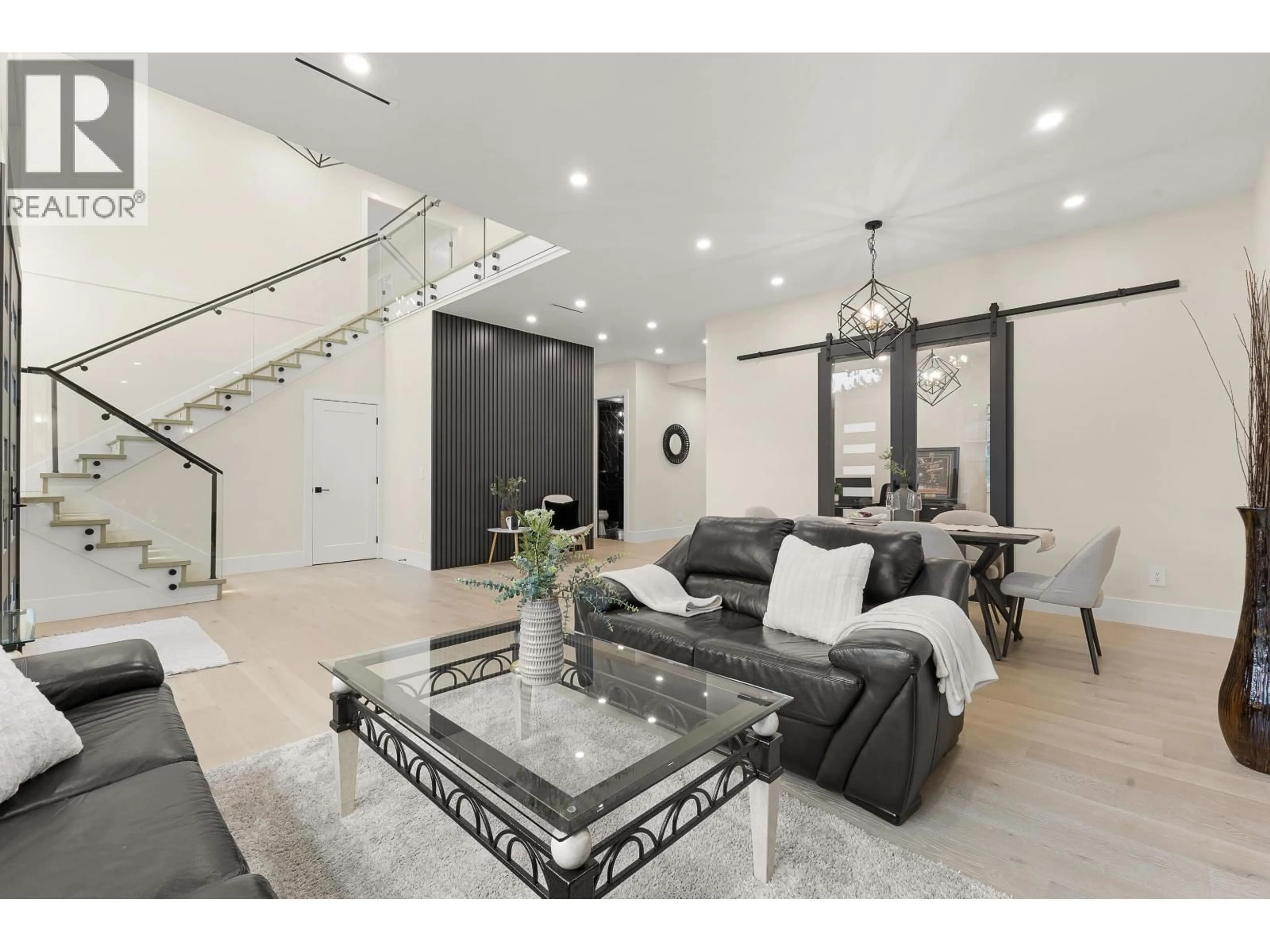 Living room with furniture, unknown for 841 RONDEAU ST STREET, Coquitlam British Columbia V3J5Z4