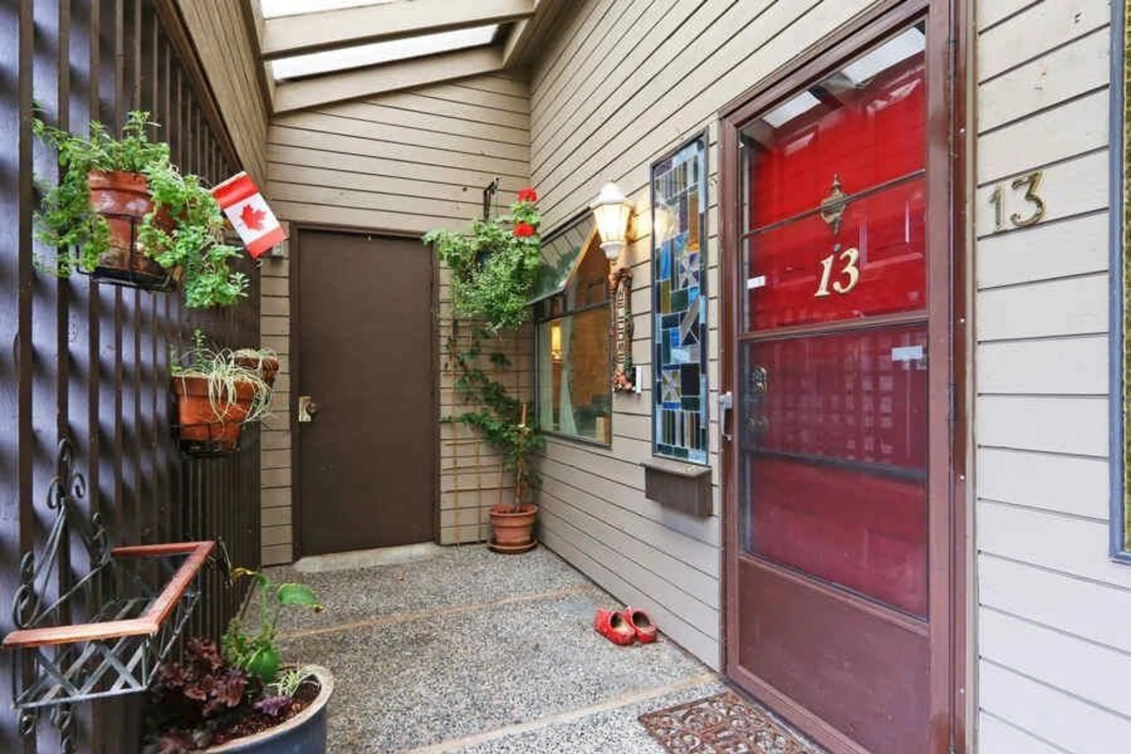 Unknown for 13 - 45915 CHEAM AVENUE, Chilliwack British Columbia V2P1N7