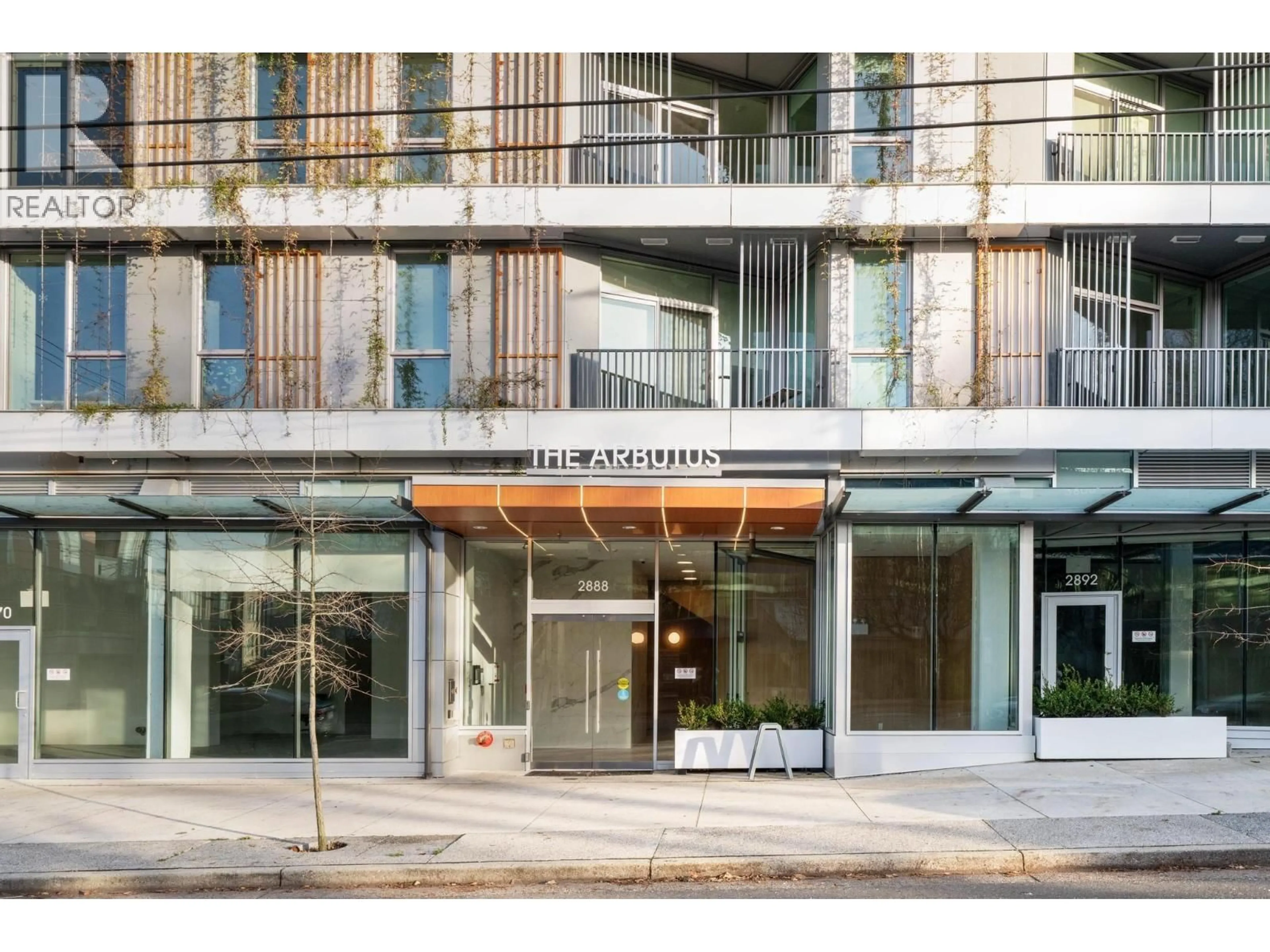 Indoor foyer for 307 - 2888 ARBUTUS STREET, Vancouver British Columbia V6J0J1