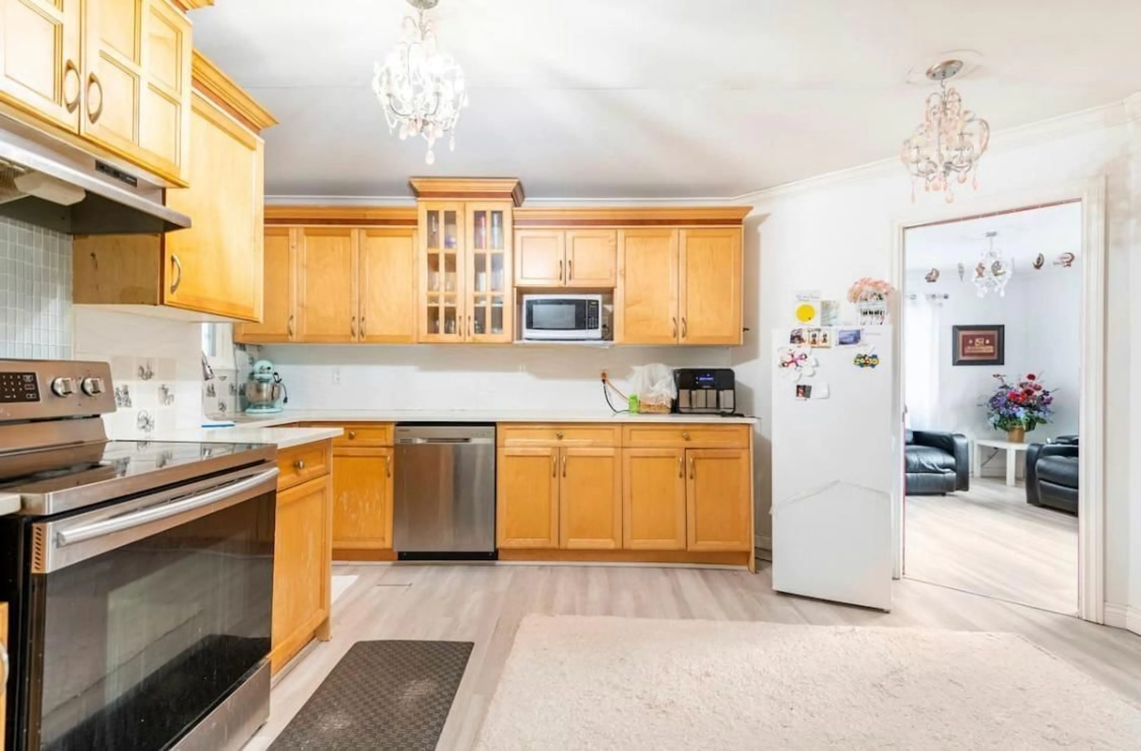 Unknown for 12472 100 AVENUE, Surrey British Columbia V3V2X5