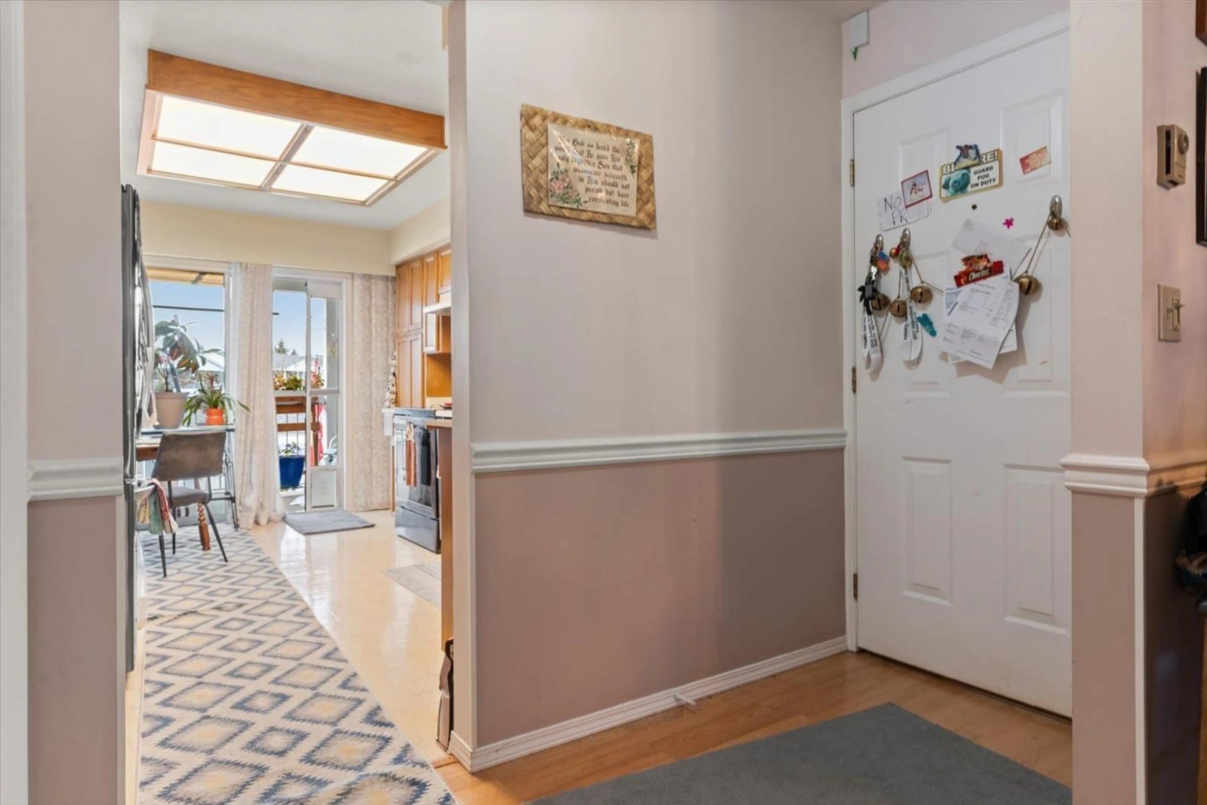 Indoor foyer for 256 - 32691 GARIBALDI DRIVE, Abbotsford British Columbia V2T5T7