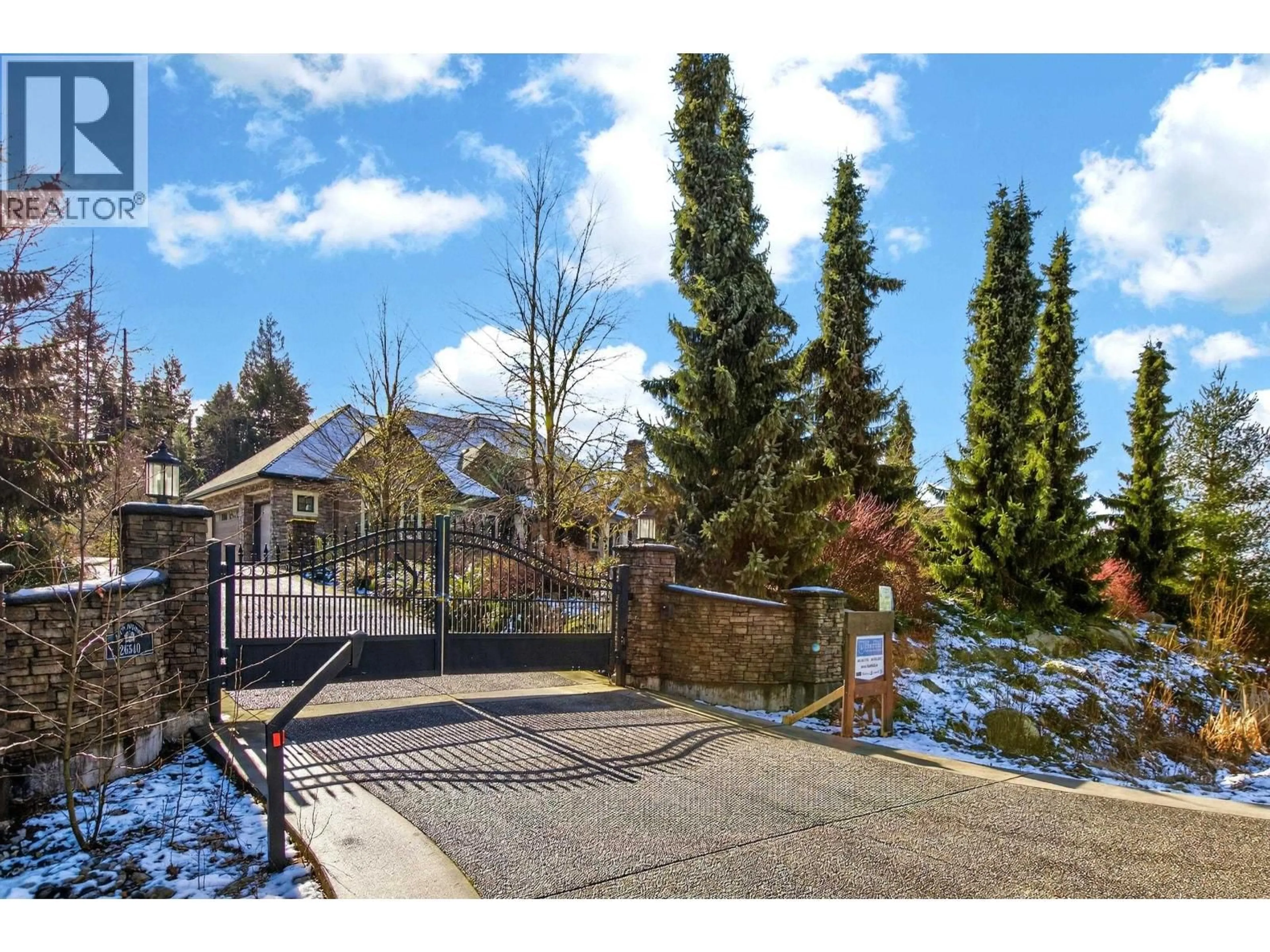 A pic from outside/outdoor area/front of a property/back of a property/a pic from drone, unknown for 26540 124 AVENUE, Maple Ridge British Columbia V2W0E2