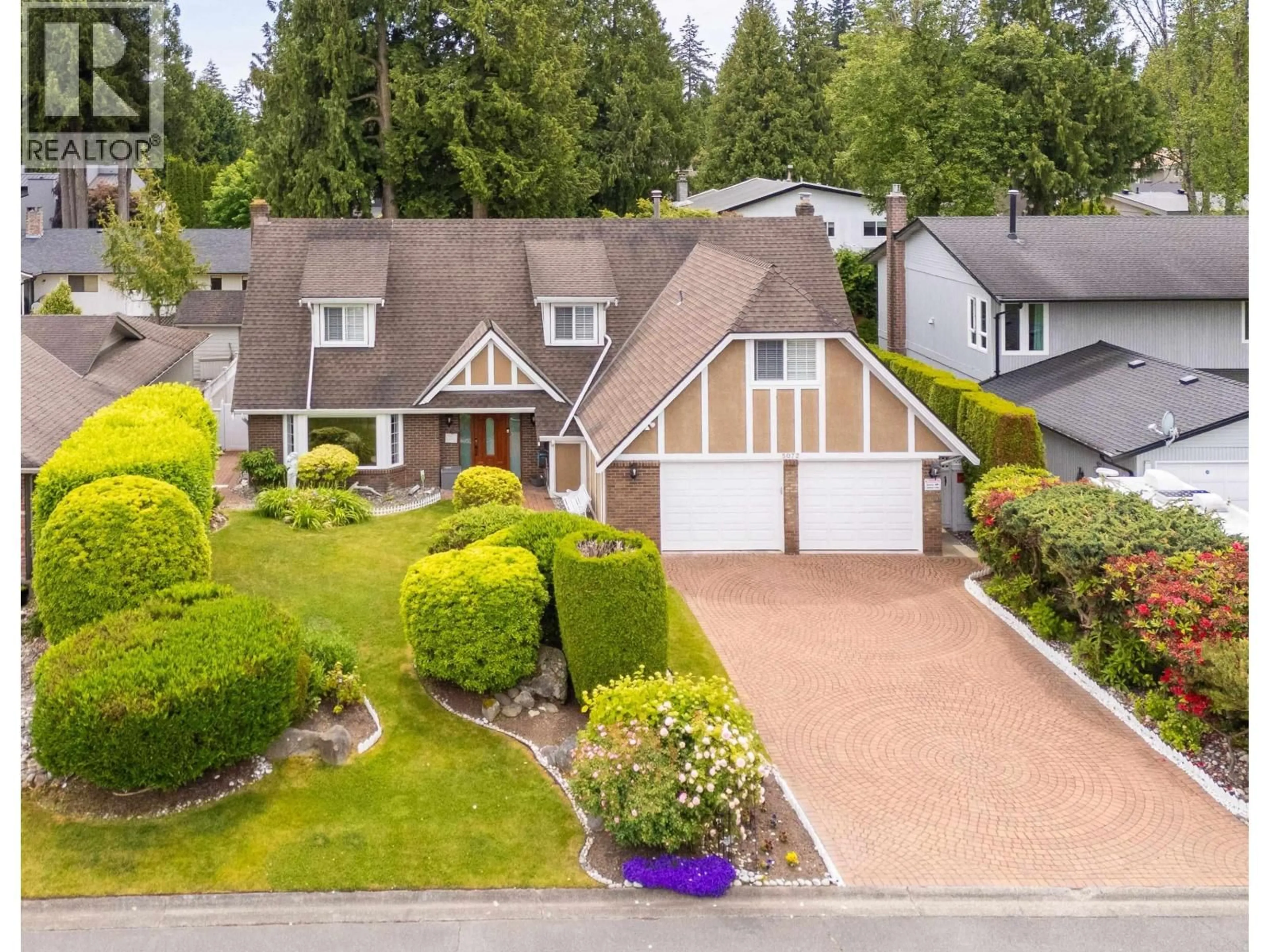 A pic from outside/outdoor area/front of a property/back of a property/a pic from drone, street for 5072 2A AVENUE, Delta British Columbia V4M3N5