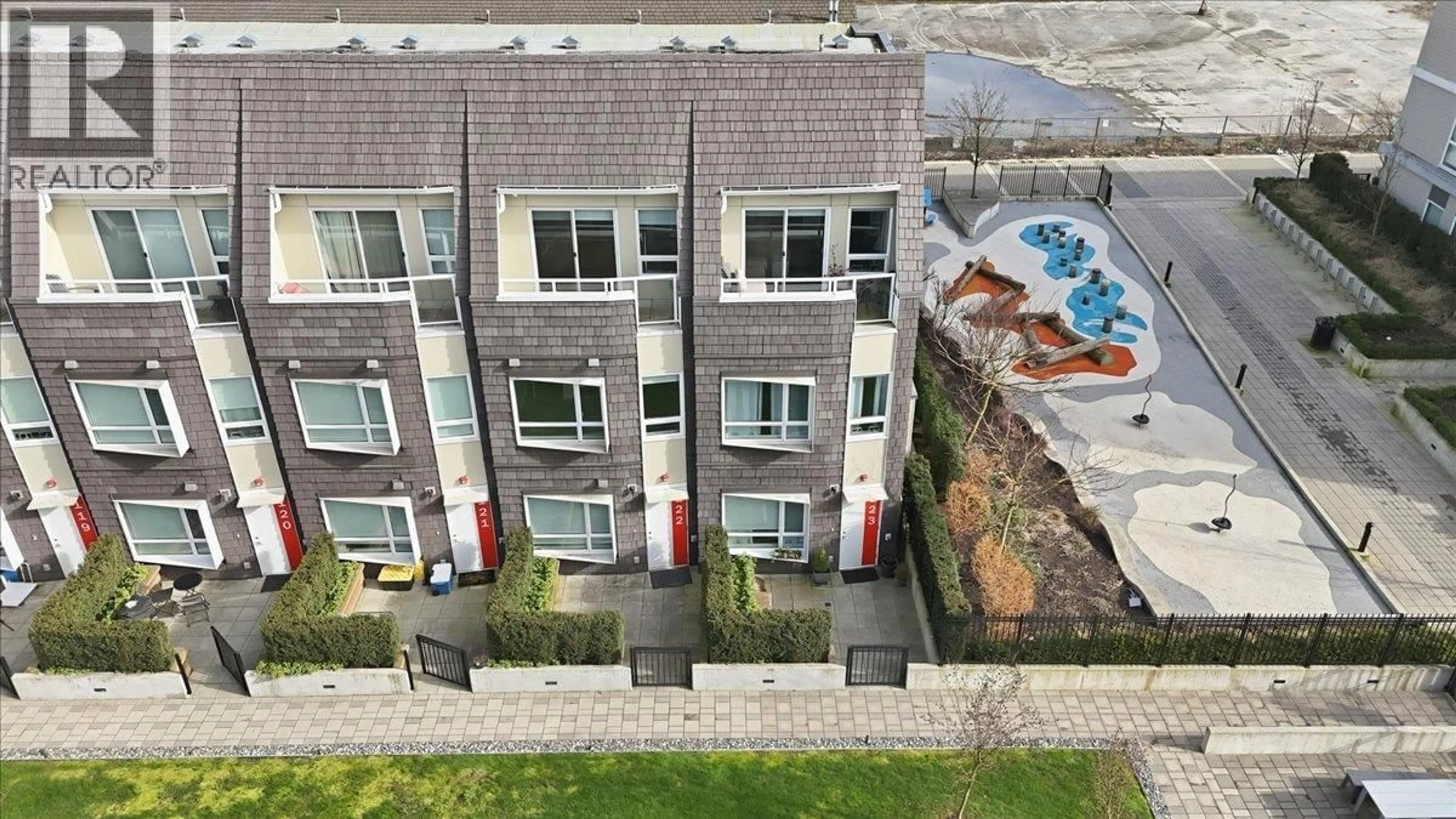 A pic from outside/outdoor area/front of a property/back of a property/a pic from drone, city buildings view from balcony for 123 - 12040 PLAZA STREET, Maple Ridge British Columbia V2X5X9