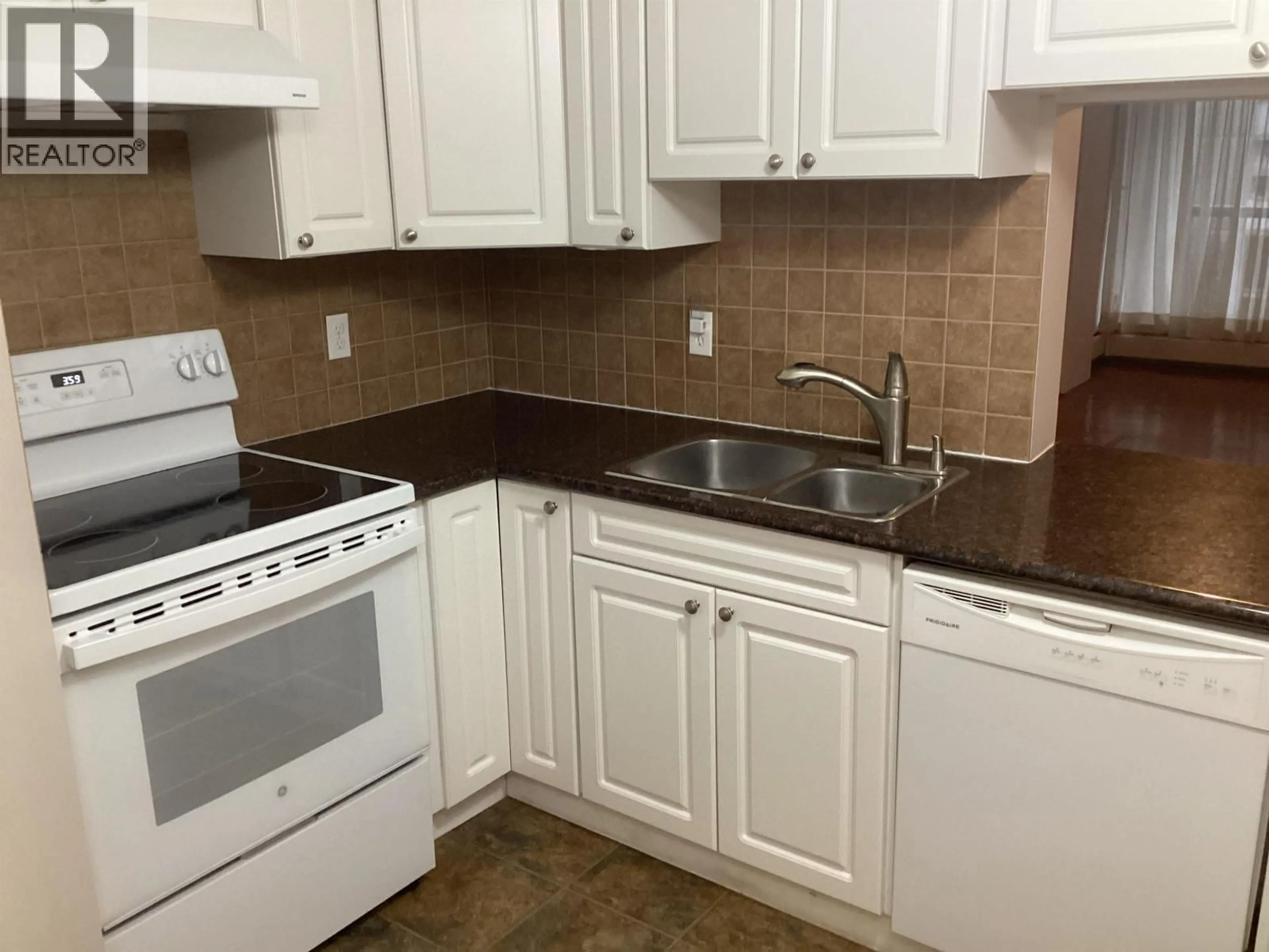 Standard kitchen, ceramic/tile floor for 307 - 2024 FULLERTON AVENUE, North Vancouver British Columbia V7P3G4