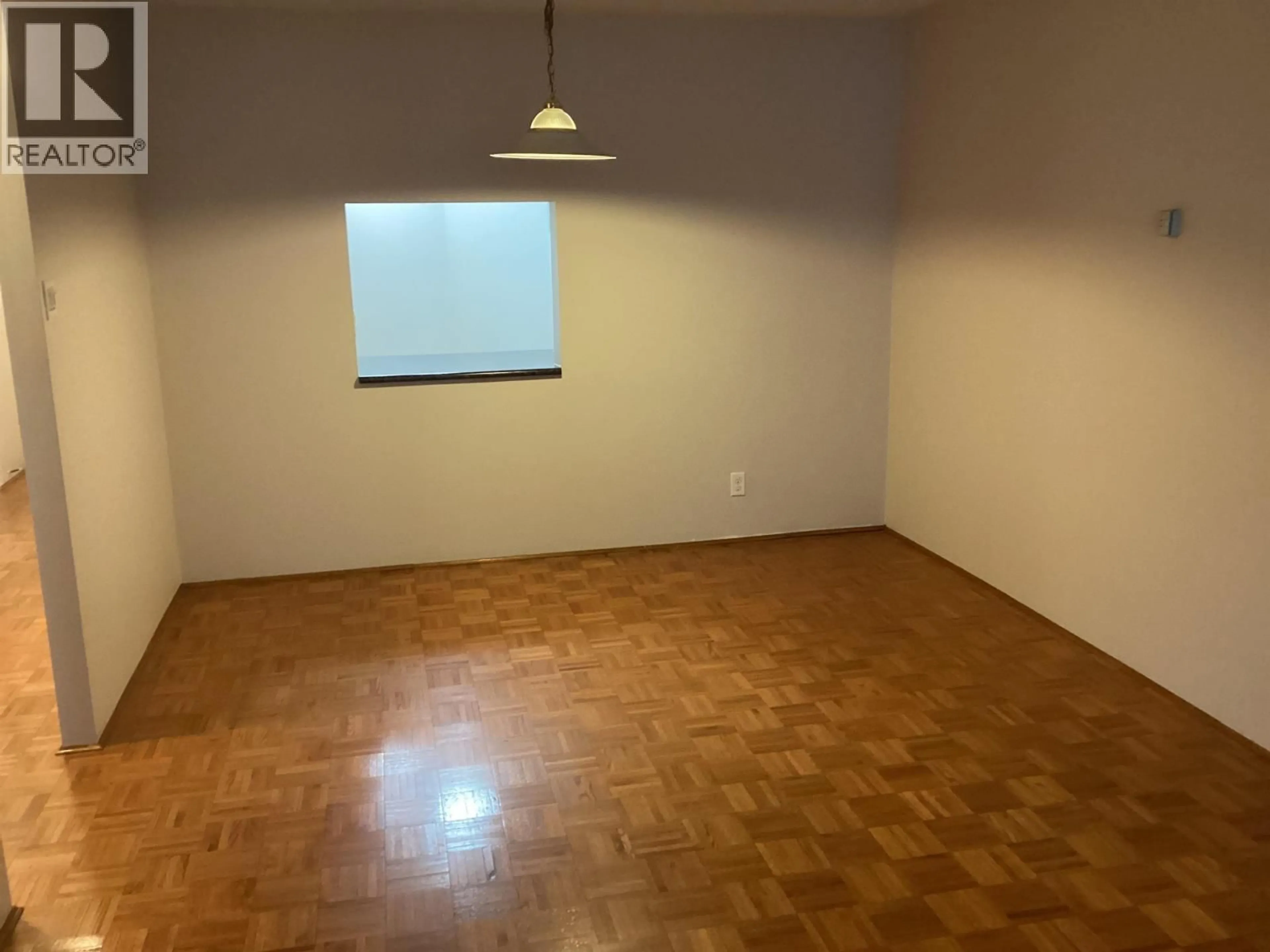 A pic of a room for 307 - 2024 FULLERTON AVENUE, North Vancouver British Columbia V7P3G4