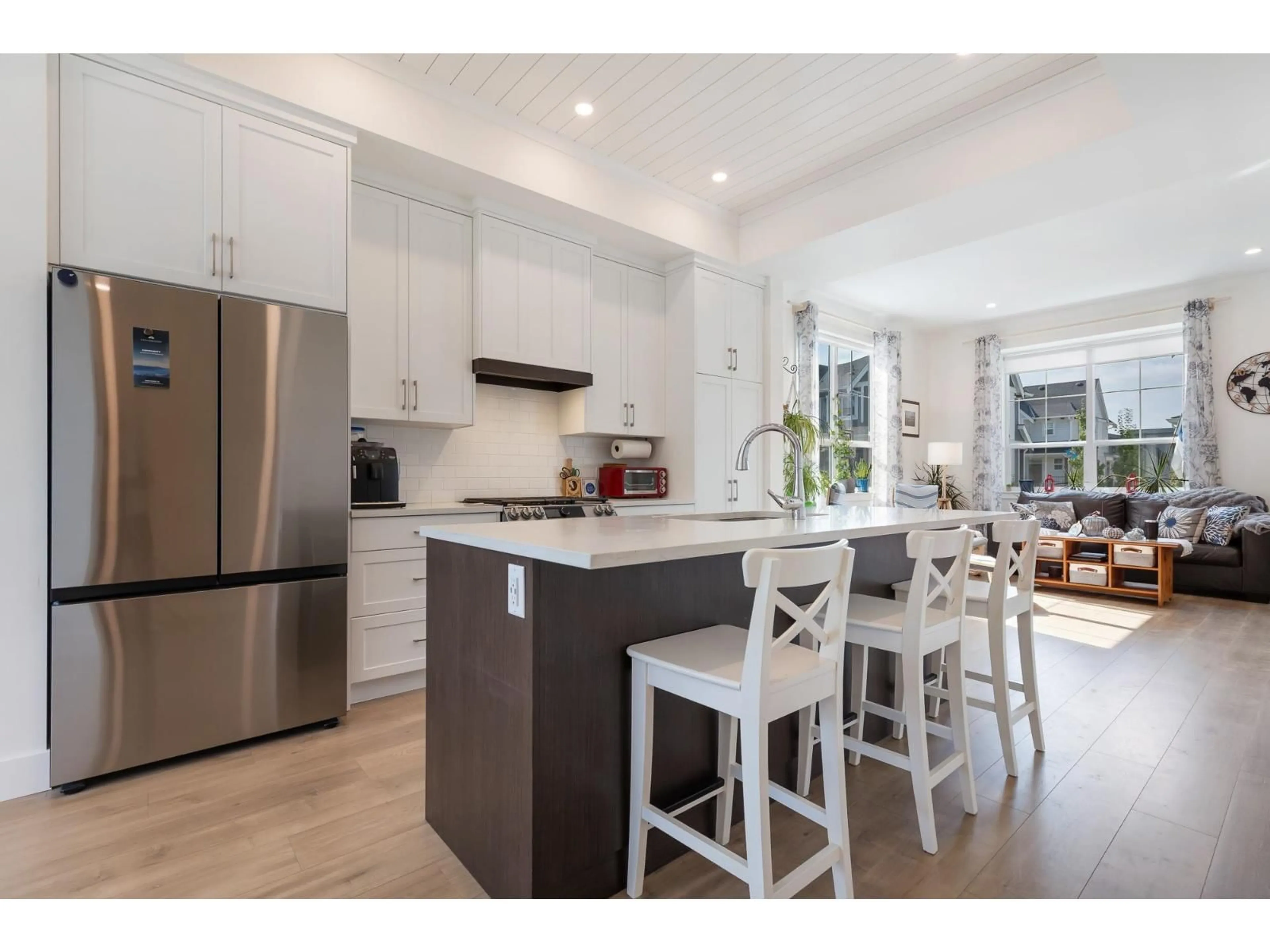 Open concept kitchen, wood/laminate floor for 8 - 8200 FOXFERN ROAD, Chilliwack British Columbia V2R0R1