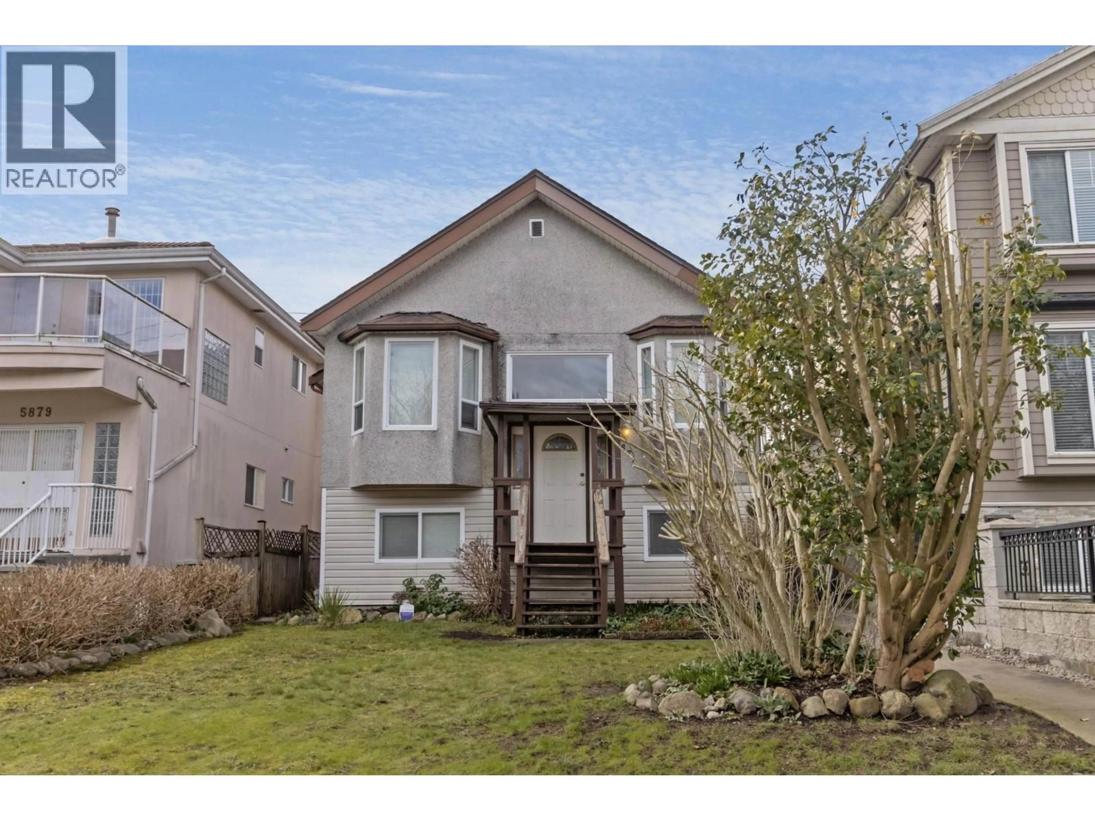 Home with vinyl exterior material, street for 5871 ARGYLE STREET, Vancouver British Columbia V5P3J8