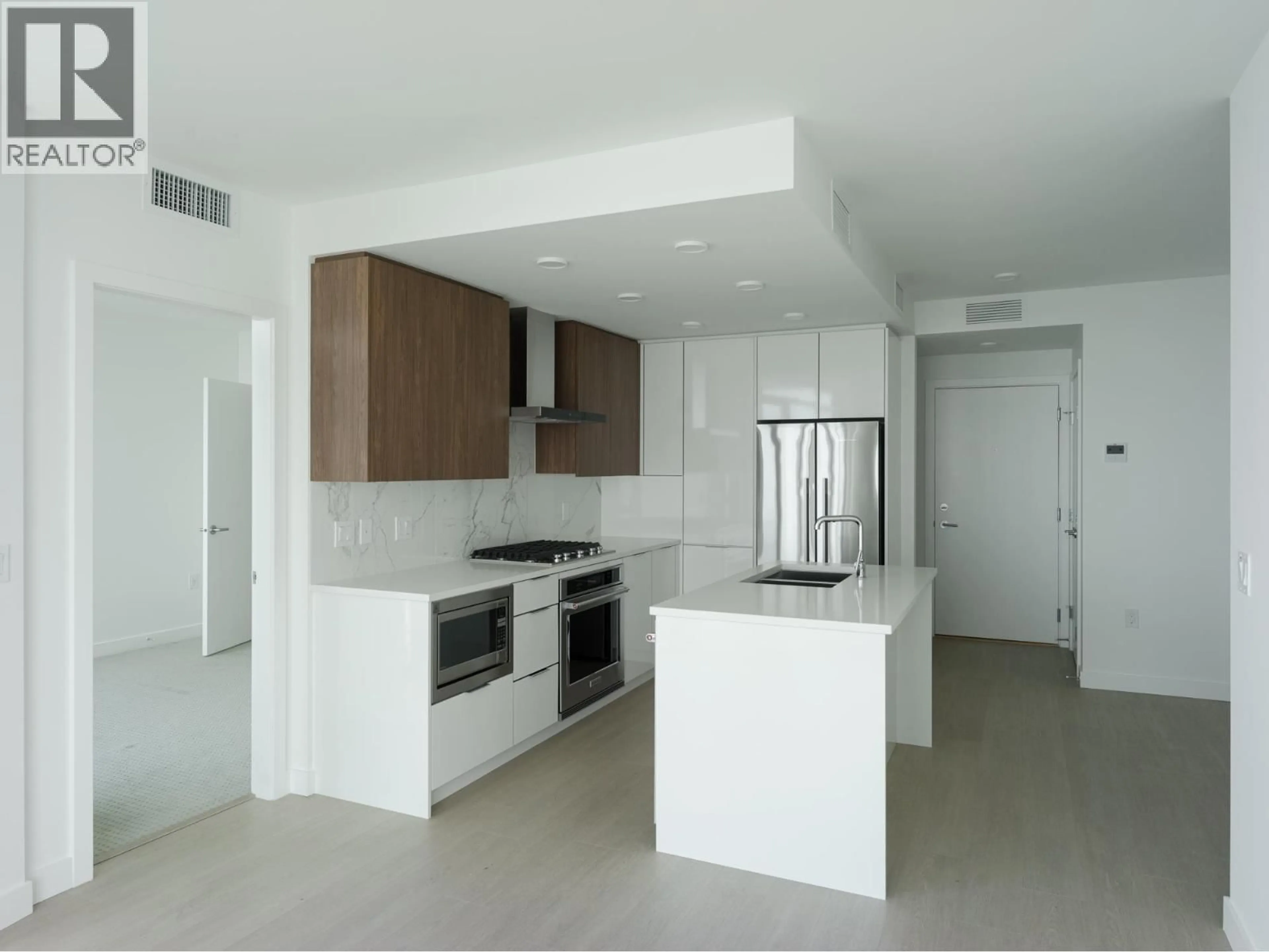 Unknown for 2402 - 7683 PARK CRESCENT, Burnaby British Columbia V3N0J4