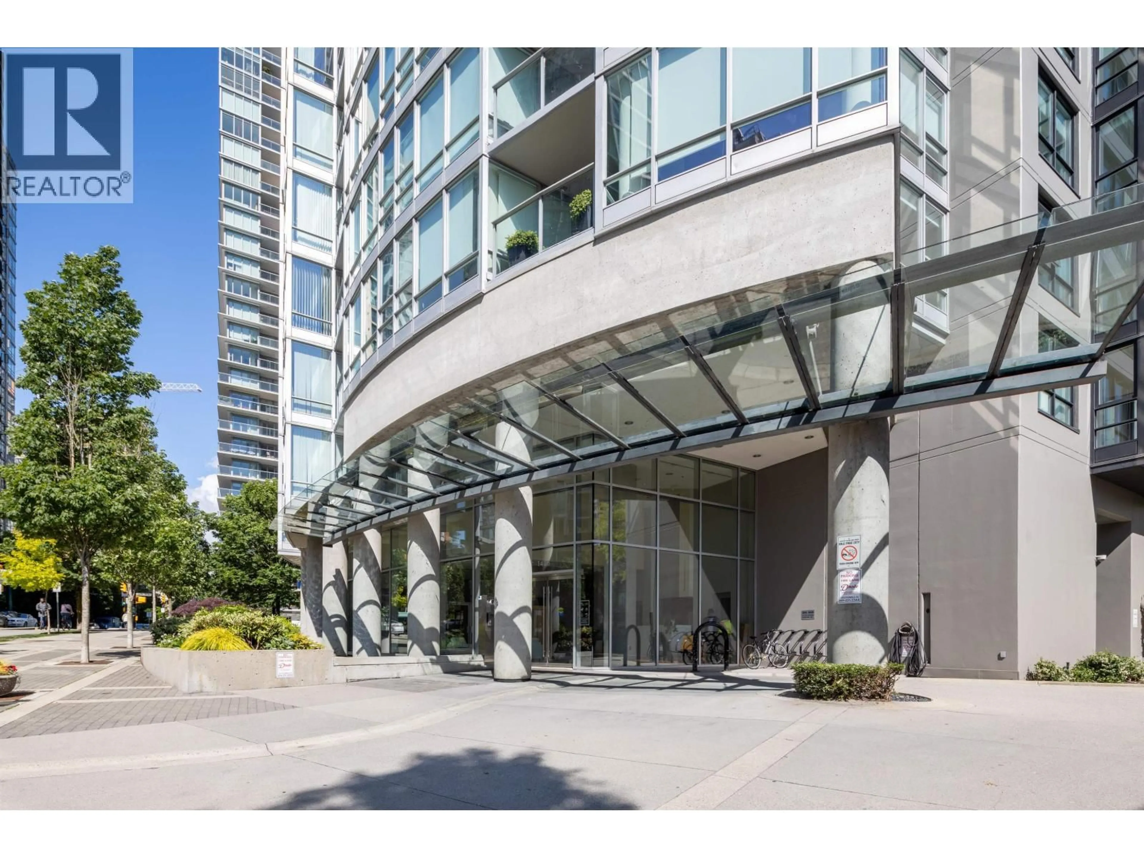 Indoor foyer for 3601 - 1438 RICHARDS STREET, Vancouver British Columbia V6Z3B8