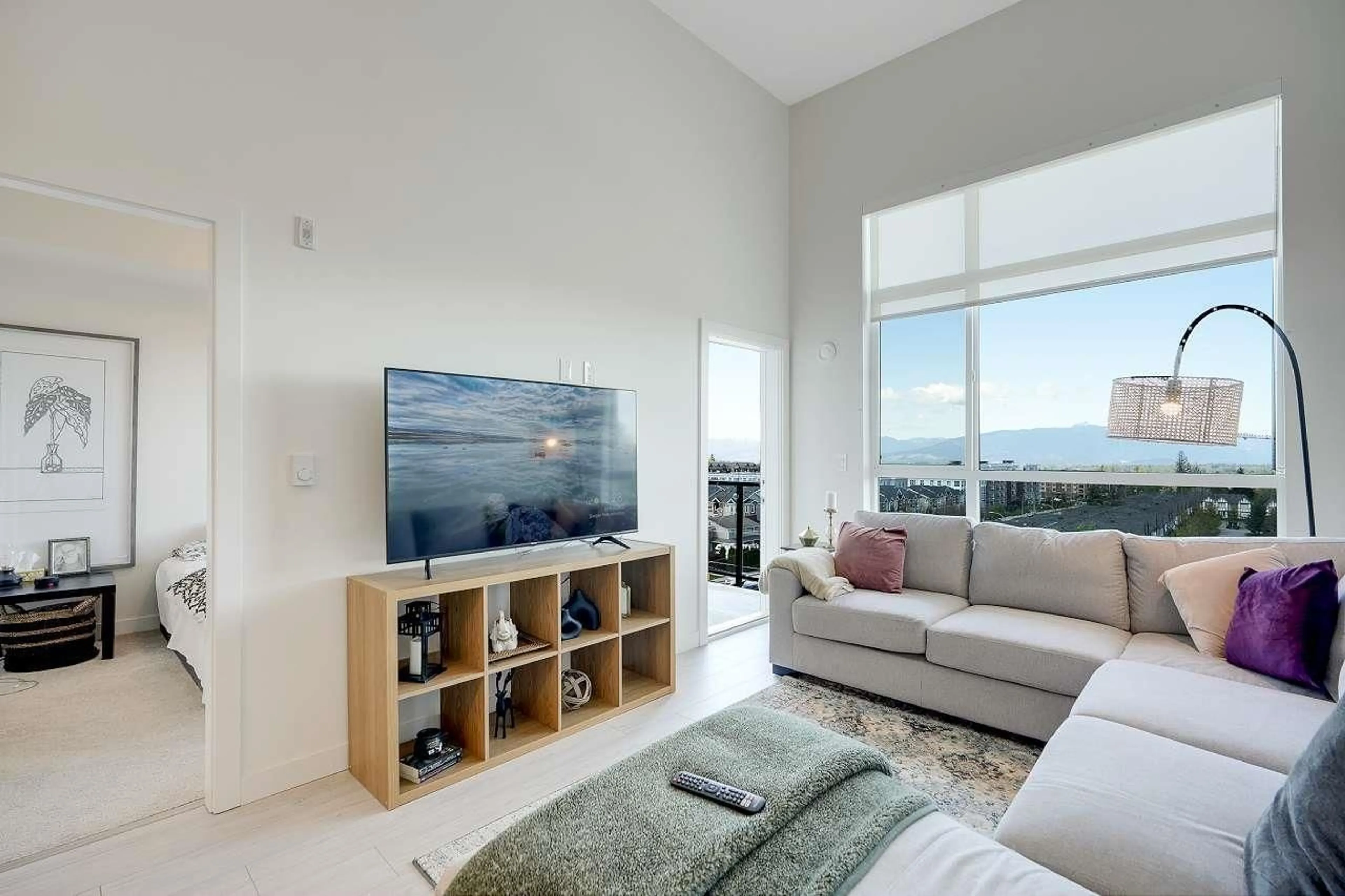 Living room with furniture, unknown for B615 - 20834 80 AVENUE, Langley British Columbia V2Y3M3