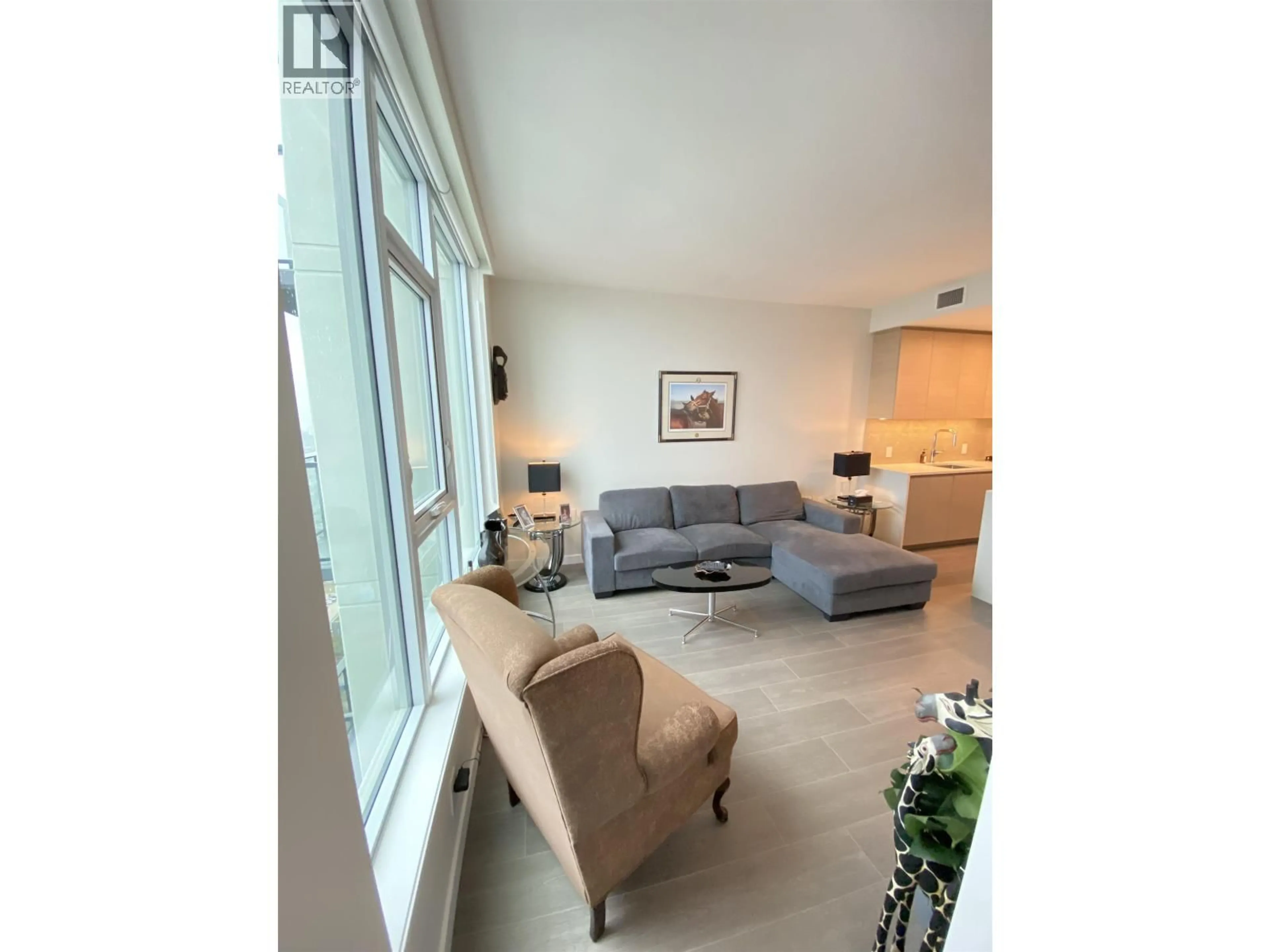 Living room with furniture, unknown for 4409 - 2186 GILMORE AVENUE, Burnaby British Columbia V5C0N7