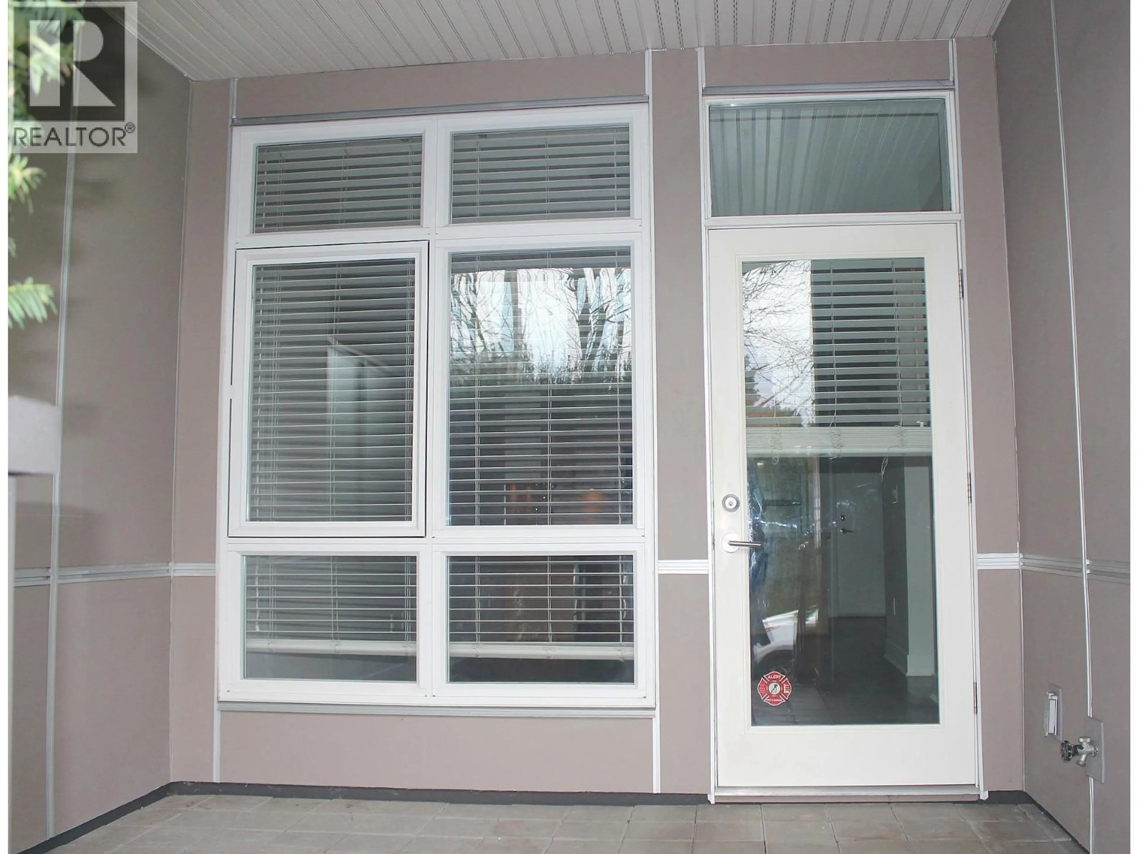 Unknown for 106 - 85 EIGHTH AVENUE, New Westminster British Columbia V3L0E9