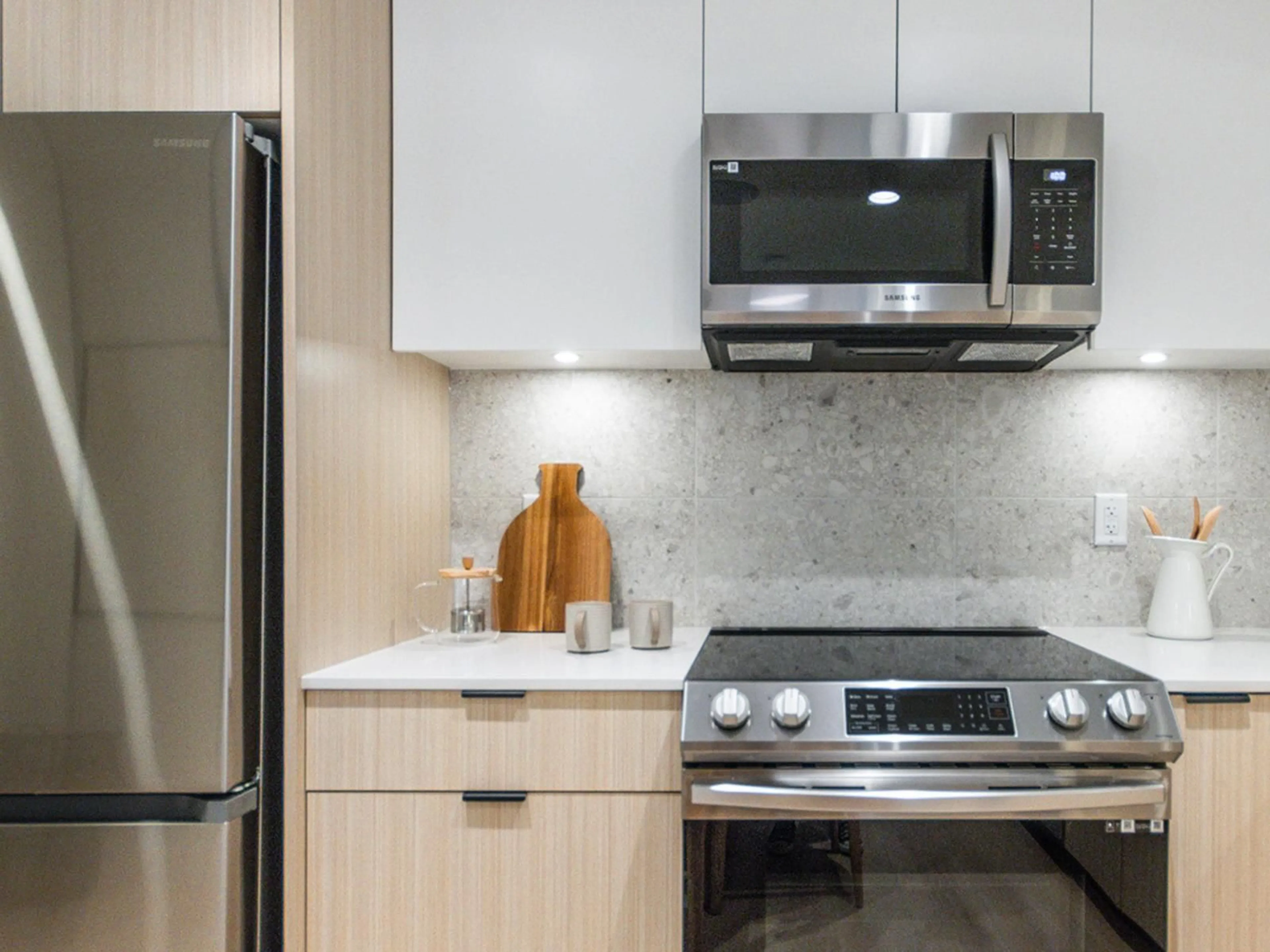 Standard kitchen, unknown for 633 - 20769 FRASER HIGHWAY, Langley British Columbia V0V0V0