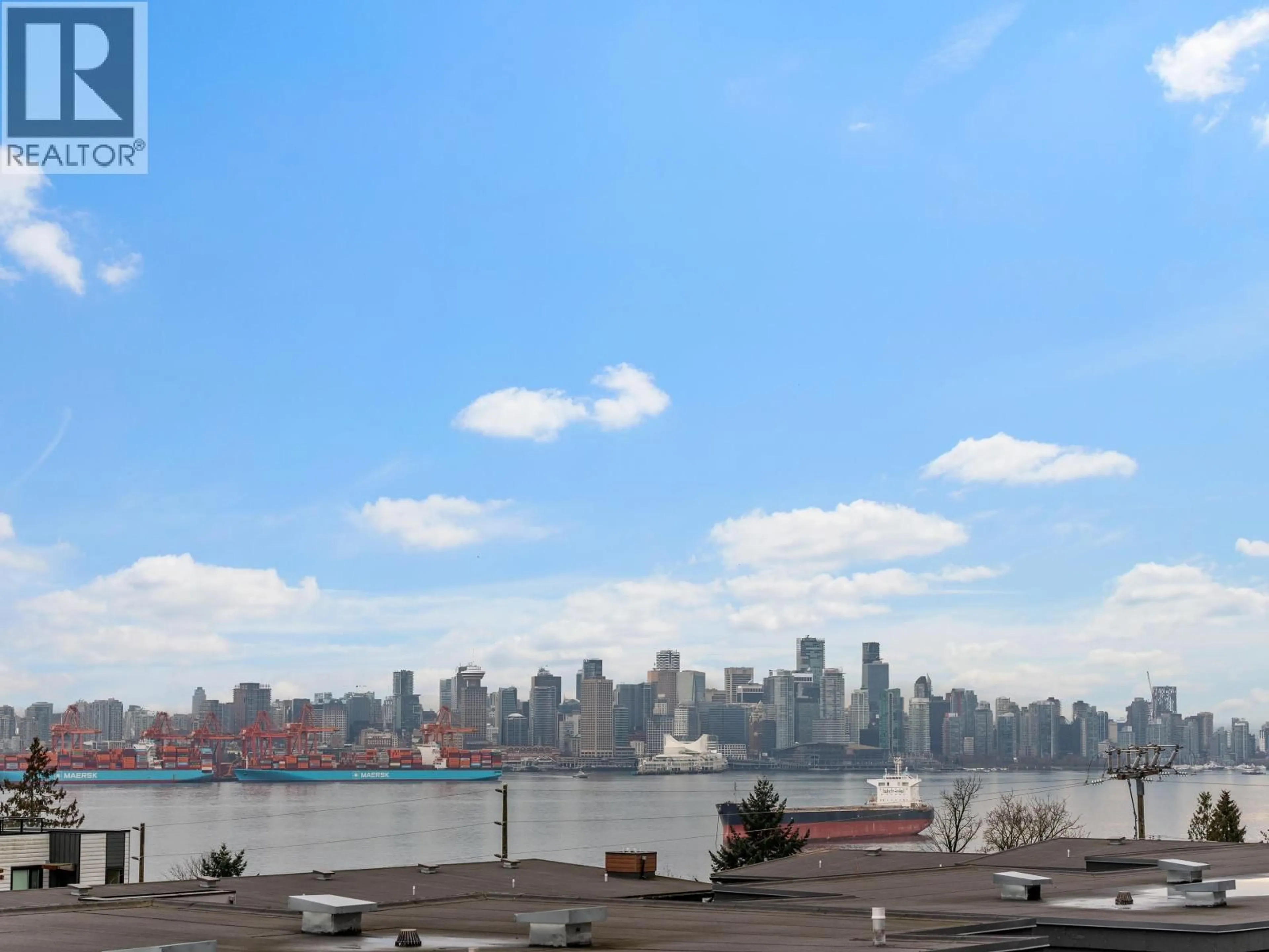 Unknown for 27 - 533 3RD STREET, North Vancouver British Columbia V7L1G4