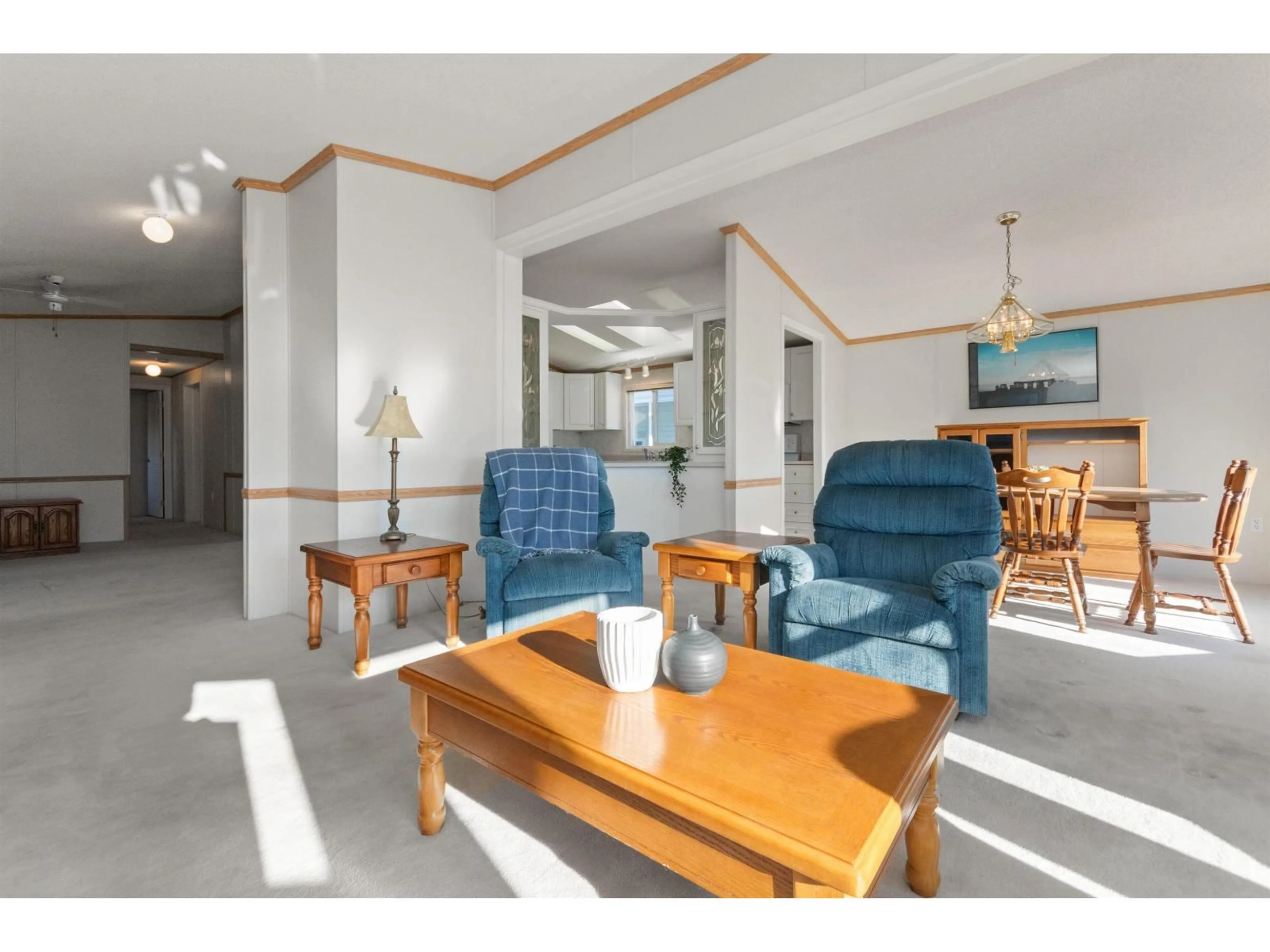 Living room with furniture, unknown for 8 - 45918 KNIGHT ROAD, Chilliwack British Columbia V2R3X4