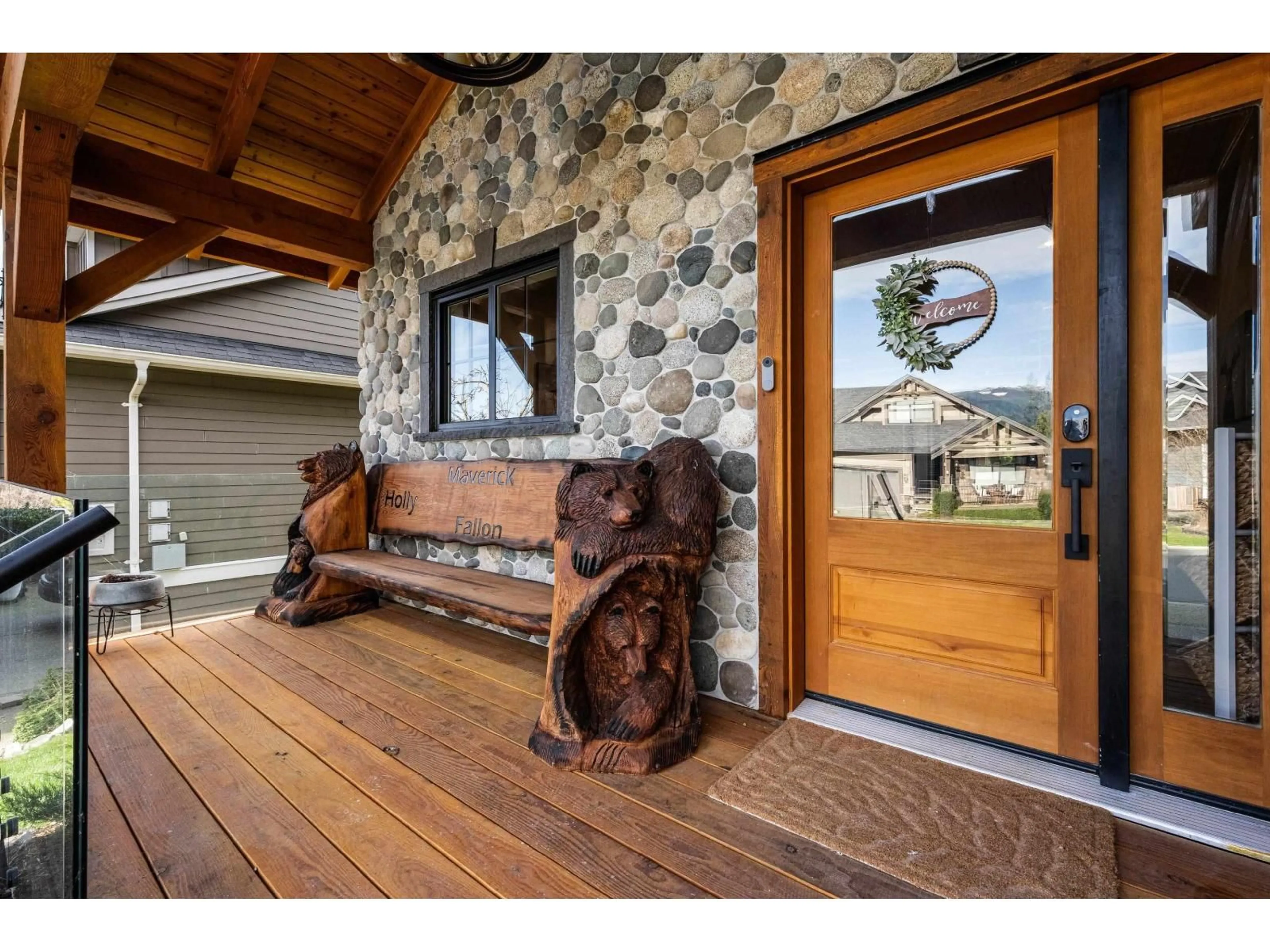 Indoor entryway for 64 - 14500 MORRIS VALLEY ROAD, Mission British Columbia V0M1A1