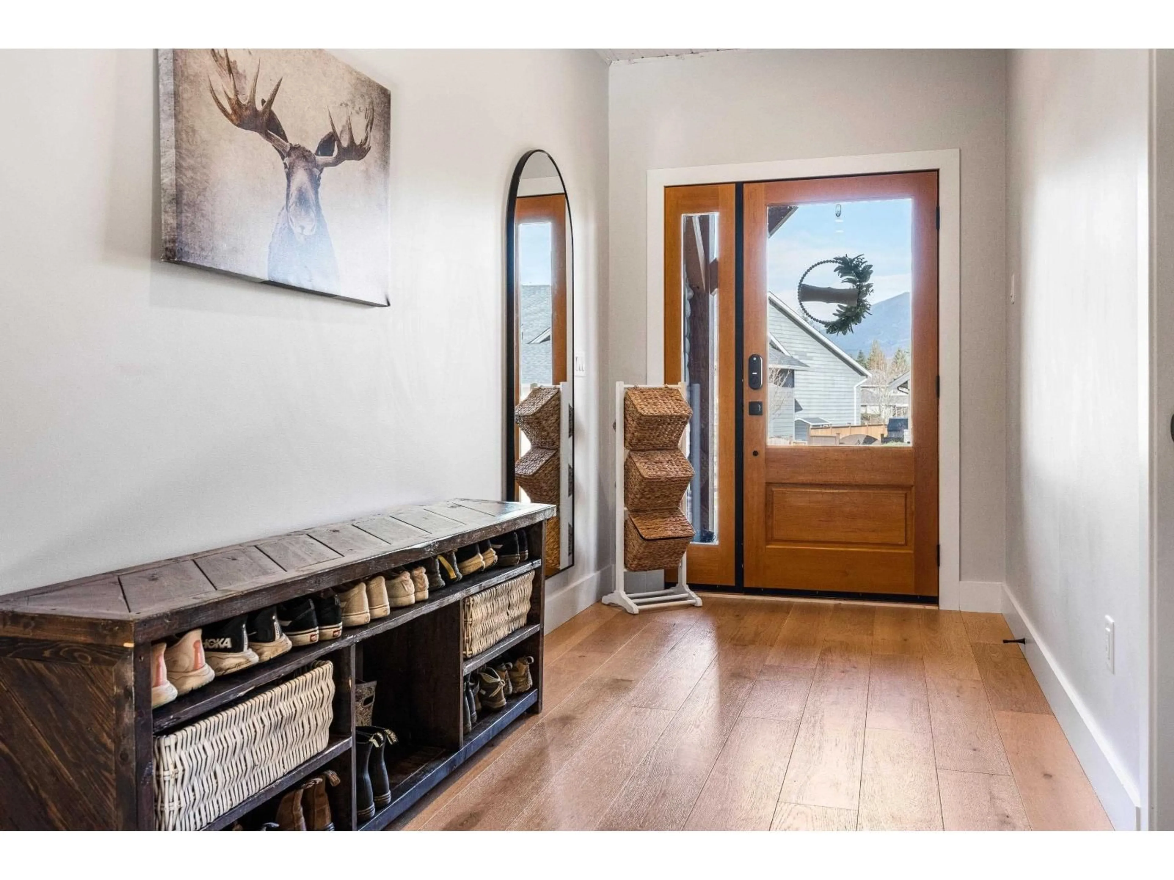 Indoor entryway for 64 - 14500 MORRIS VALLEY ROAD, Mission British Columbia V0M1A1