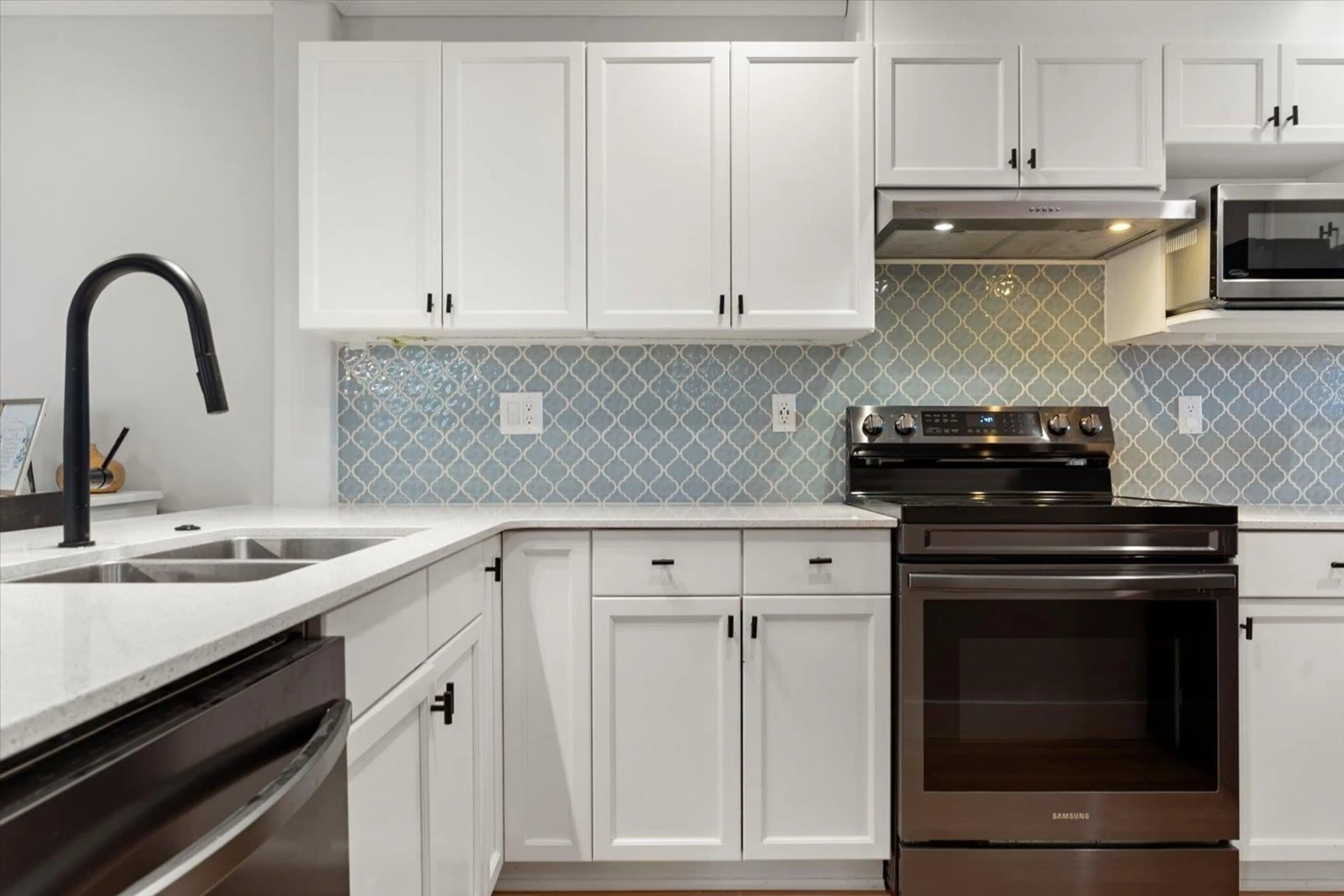 Unknown for 21 - 46858 RUSSELL ROAD, Chilliwack British Columbia V2R5T3