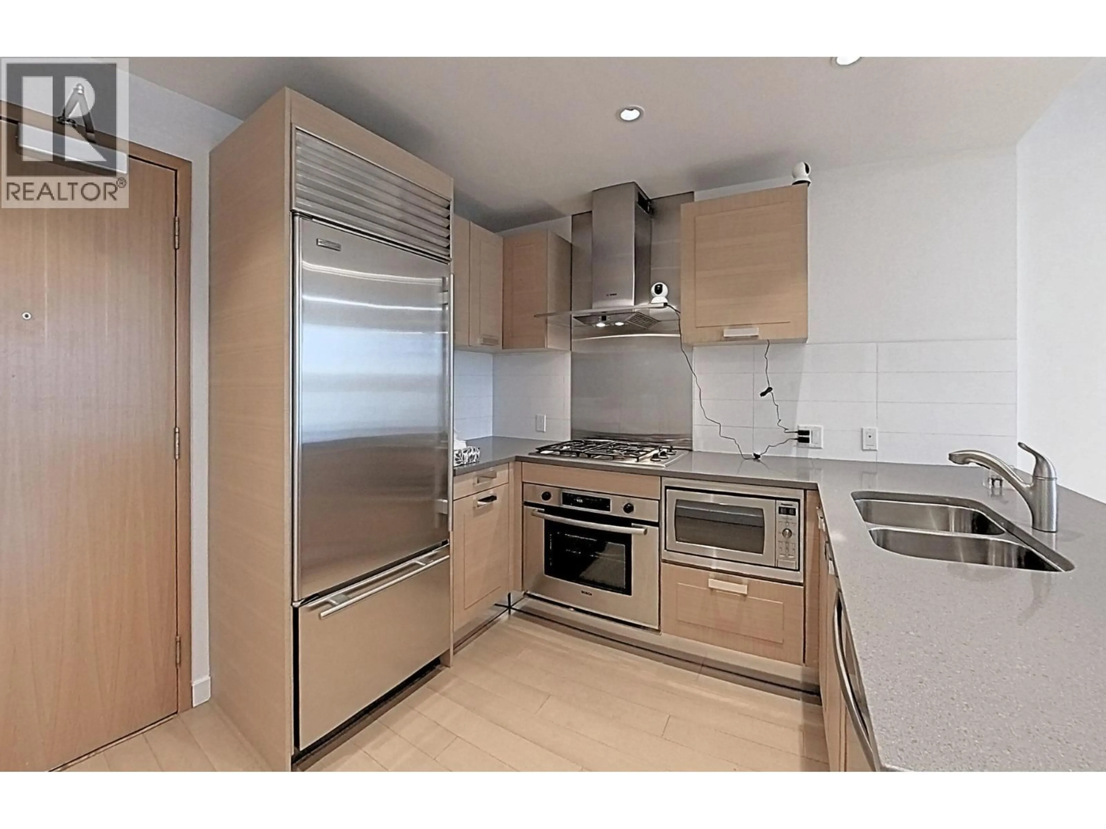 Standard kitchen, unknown for 823 - 8080 CAMBIE ROAD, Richmond British Columbia V6X0C1