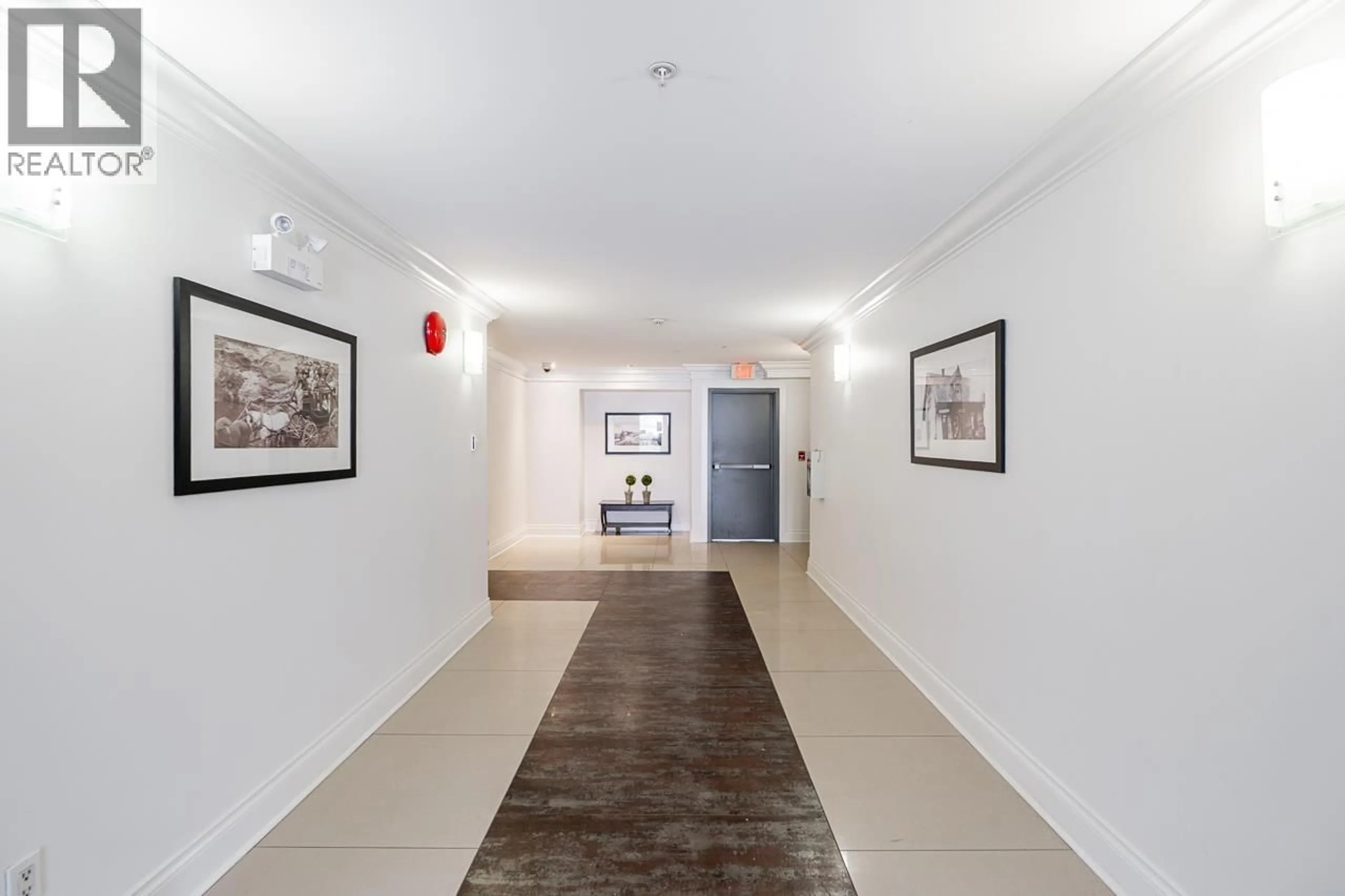 Indoor foyer for 307 - 2228 WELCHER AVENUE, Port Coquitlam British Columbia V3C1X3